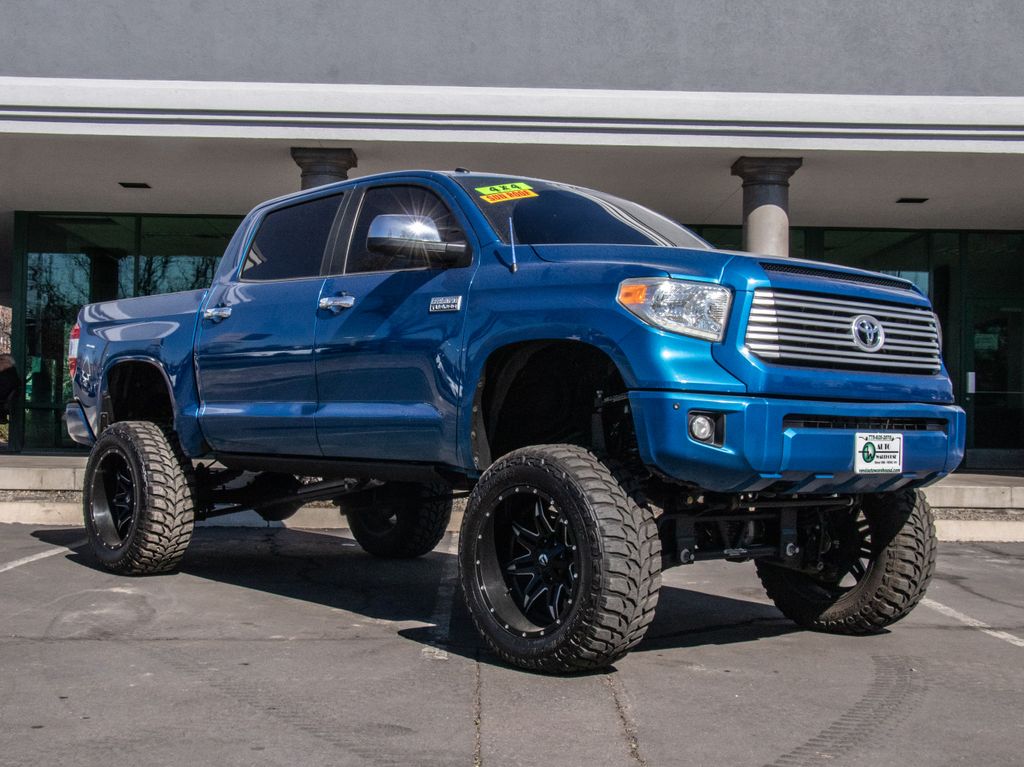 2017 Toyota Tundra Platinum 5.7L V8 w/FFV Truck CrewMax