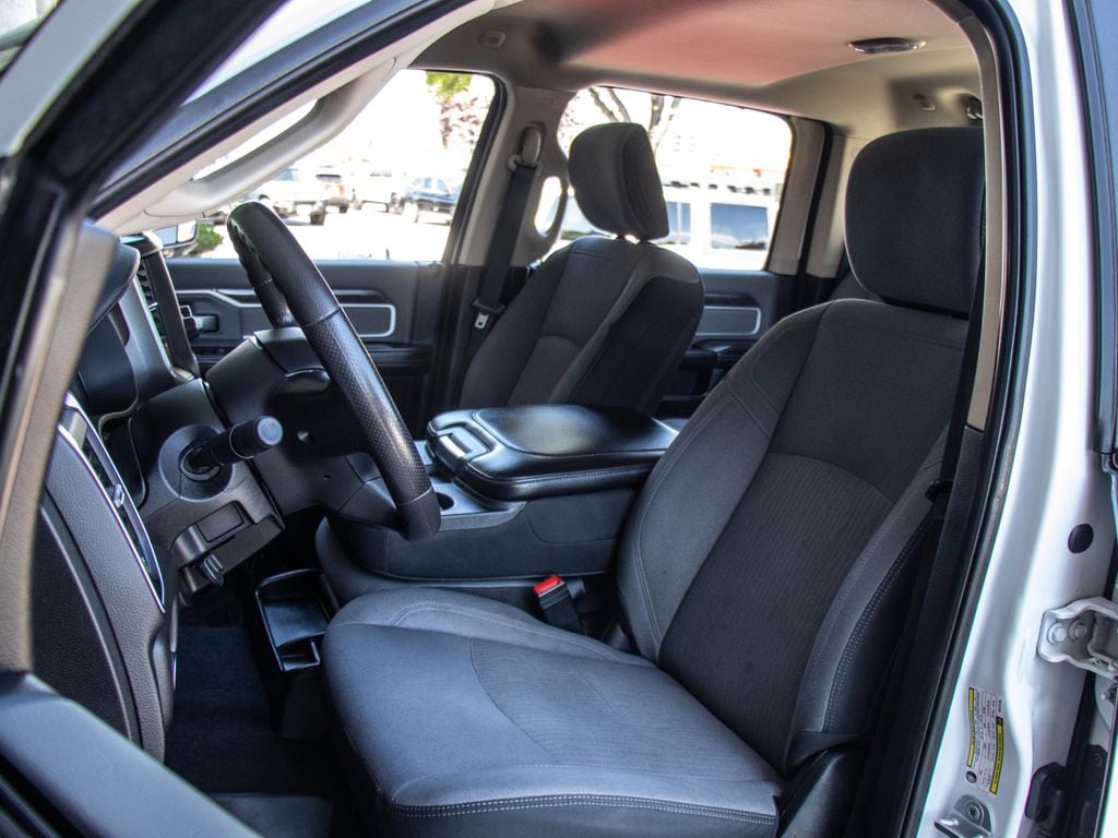 2019 RAM Ram 3500 Pickup Big Horn - Photo 10