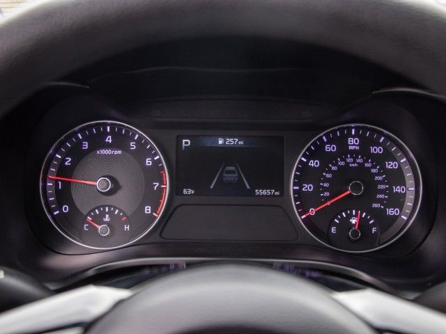 2023 Kia Forte LXS - Photo 13