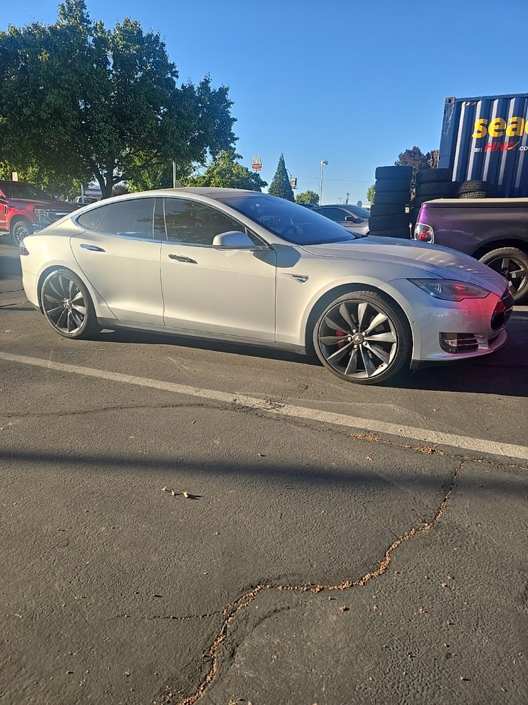 2015 Tesla Model S