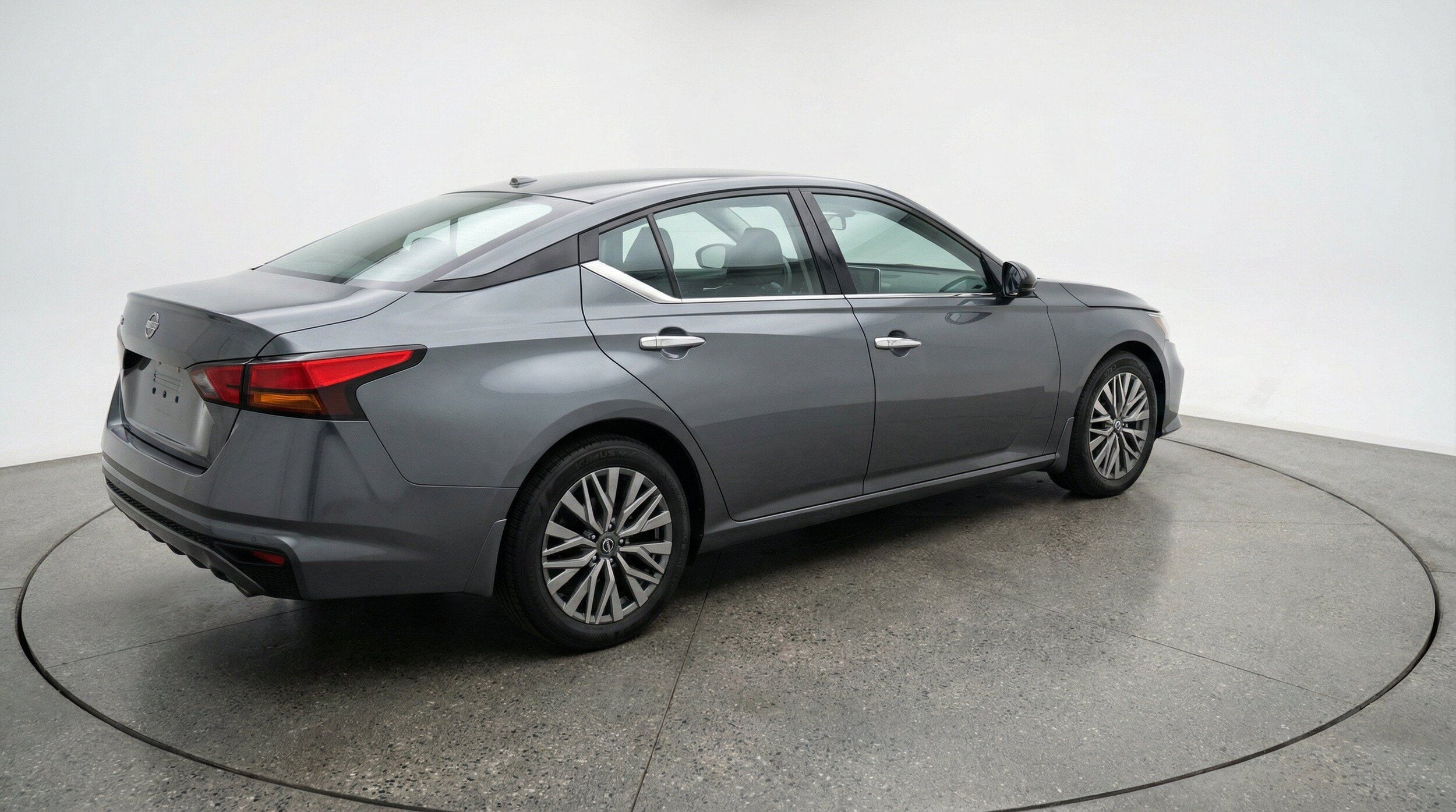 Thumbnail: 2025 Nissan Altima - 9