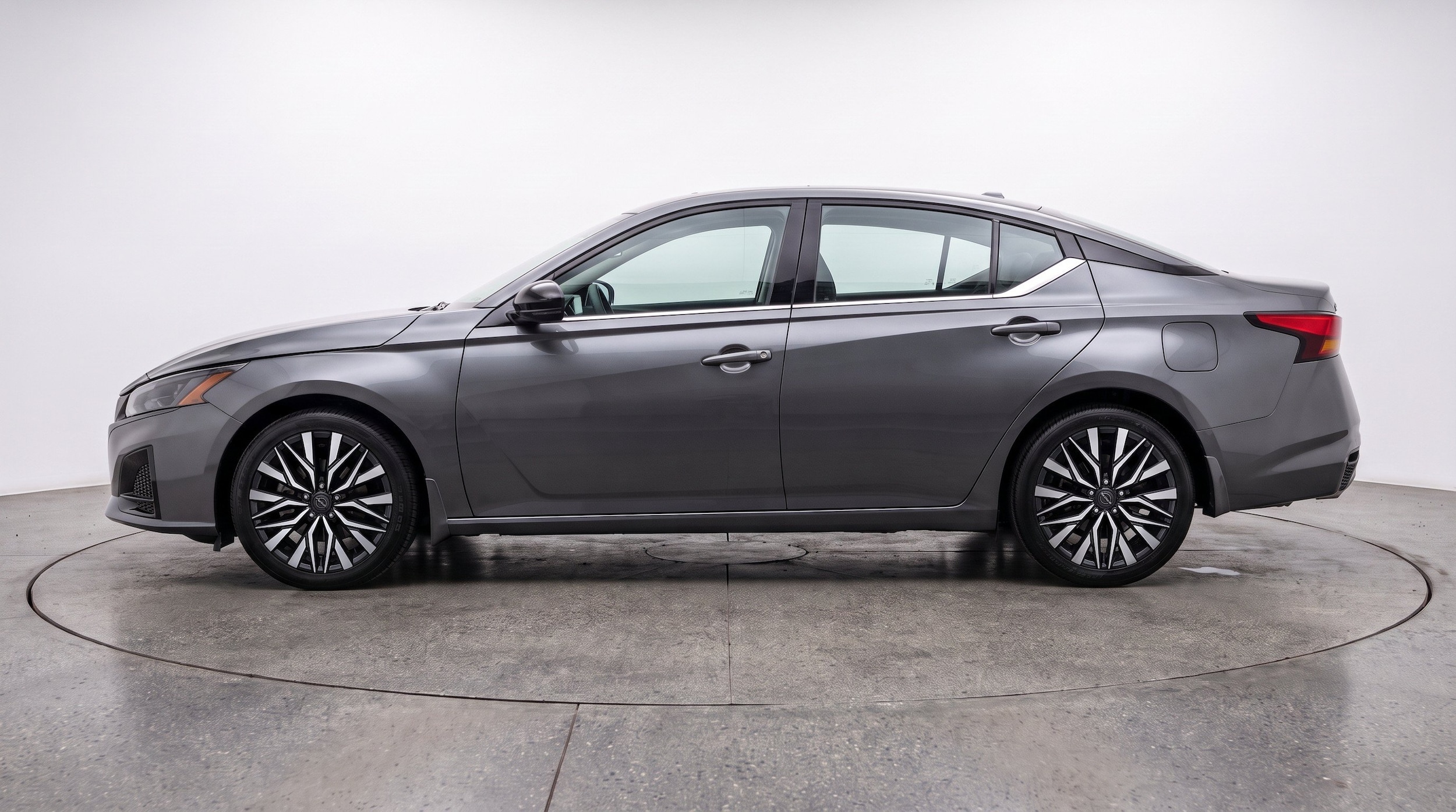 Thumbnail: 2025 Nissan Altima - 5