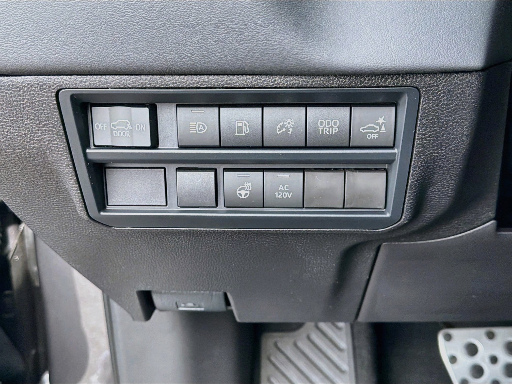 2026 Toyota Sequoia Platinum - Photo 36