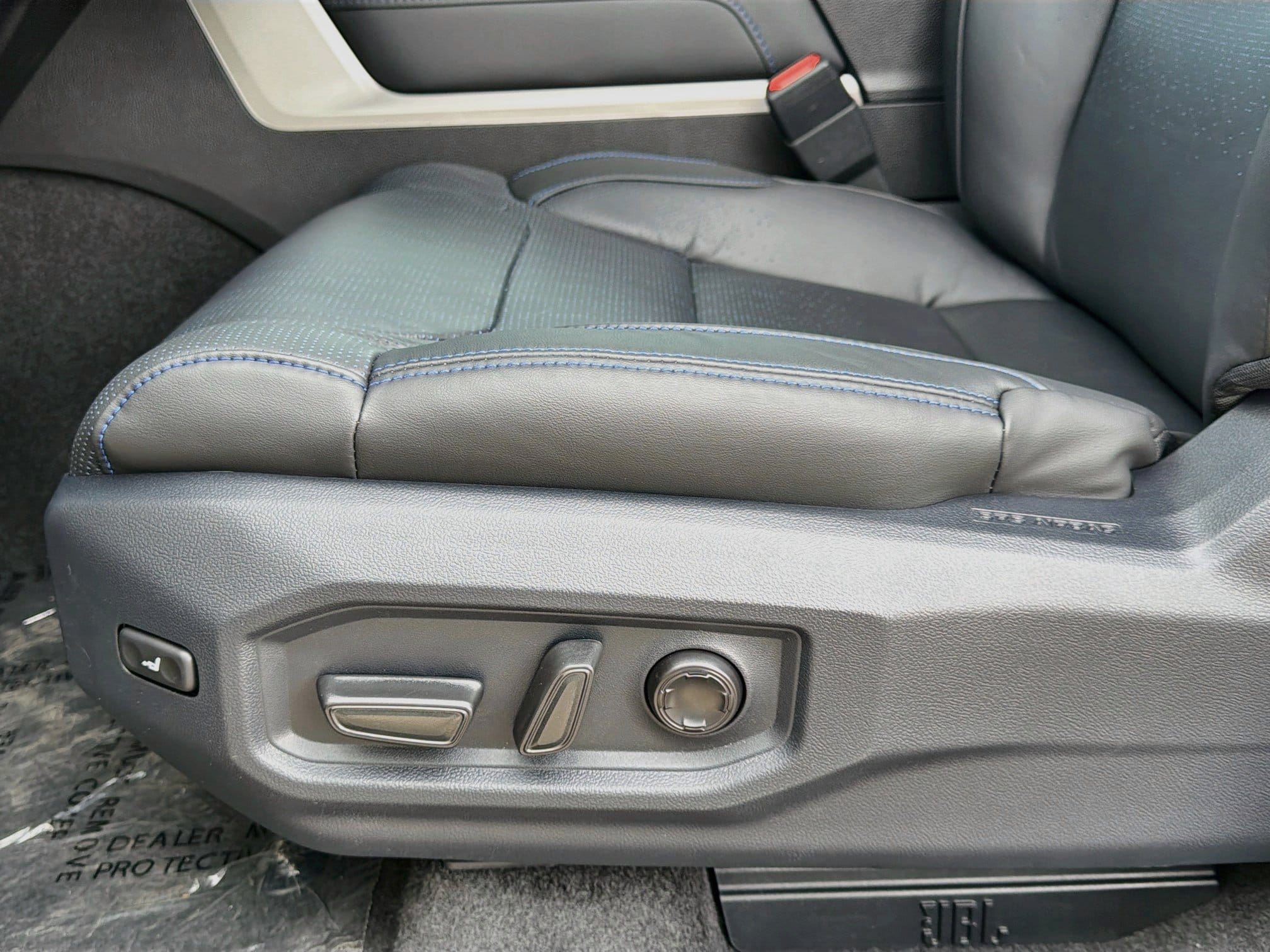 2026 Toyota Sequoia Platinum - Photo 38