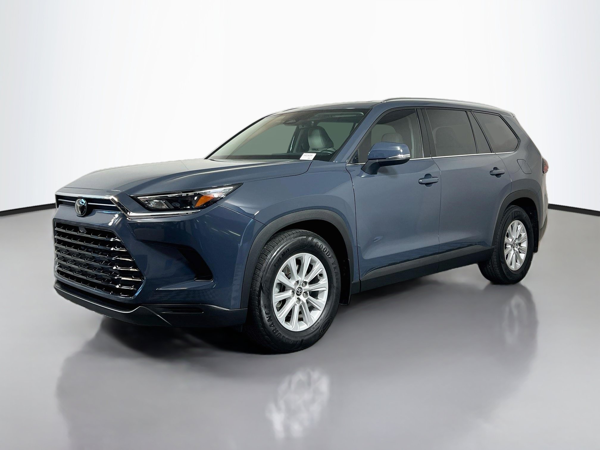 Used 2025 Toyota Grand Highlander Hybrid XLE SUV