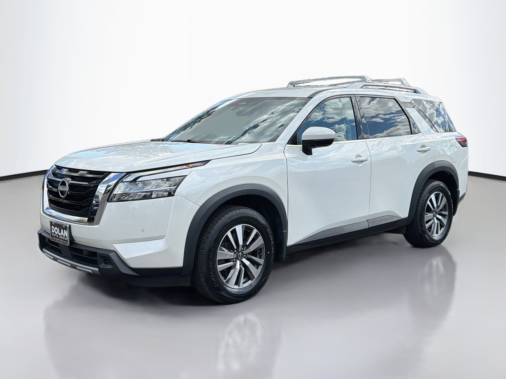 Used 2024 Nissan Pathfinder SL SUV