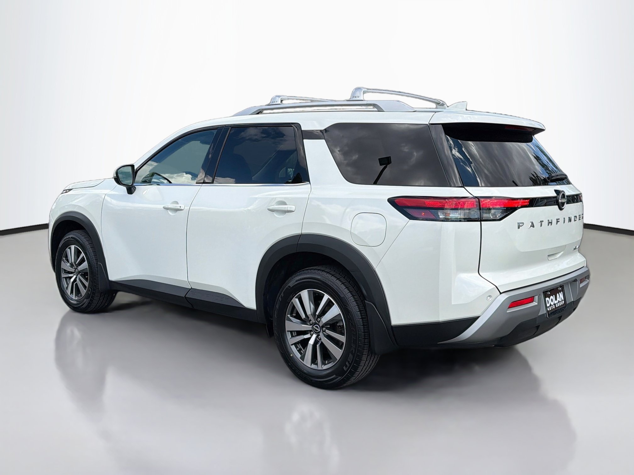 Used 2024 Nissan Pathfinder SL SUV