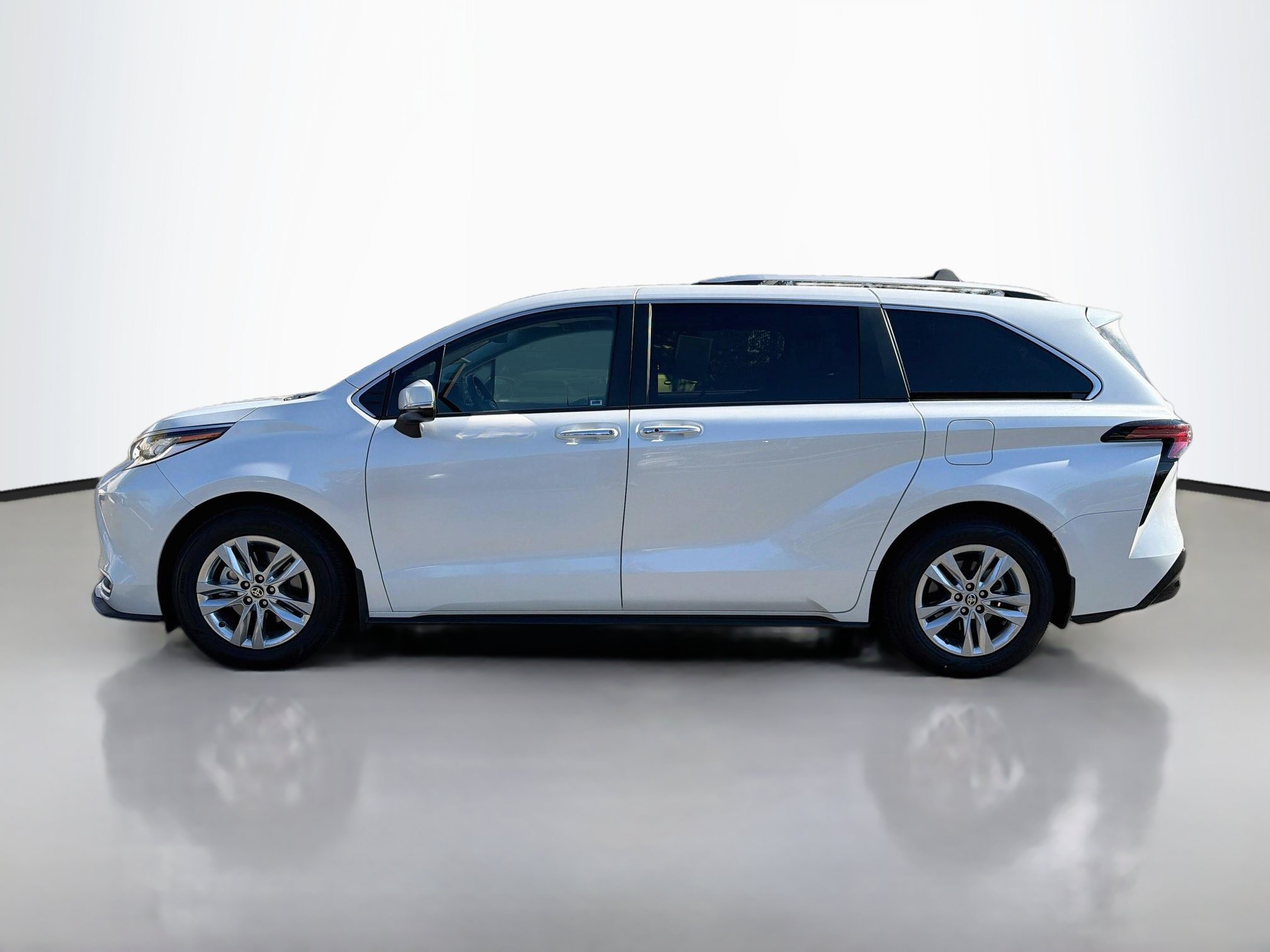 Certified 2024 Toyota Sienna Limited Passenger Van