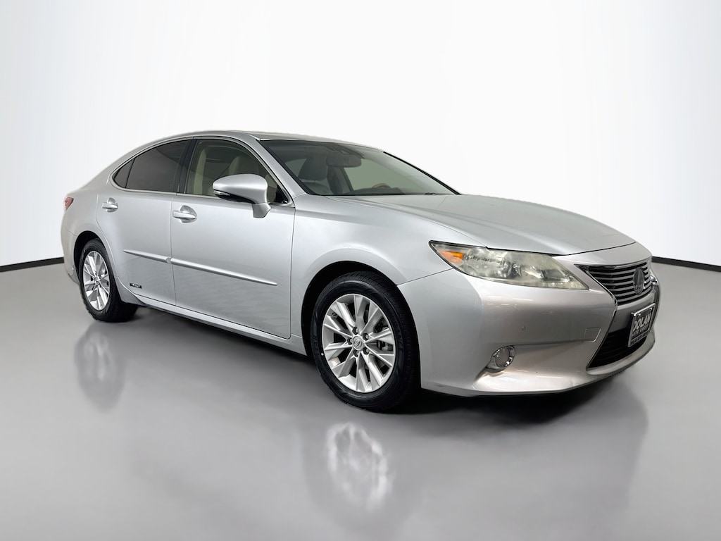 Used 2013 Lexus ES 300h Hybrid Sedan