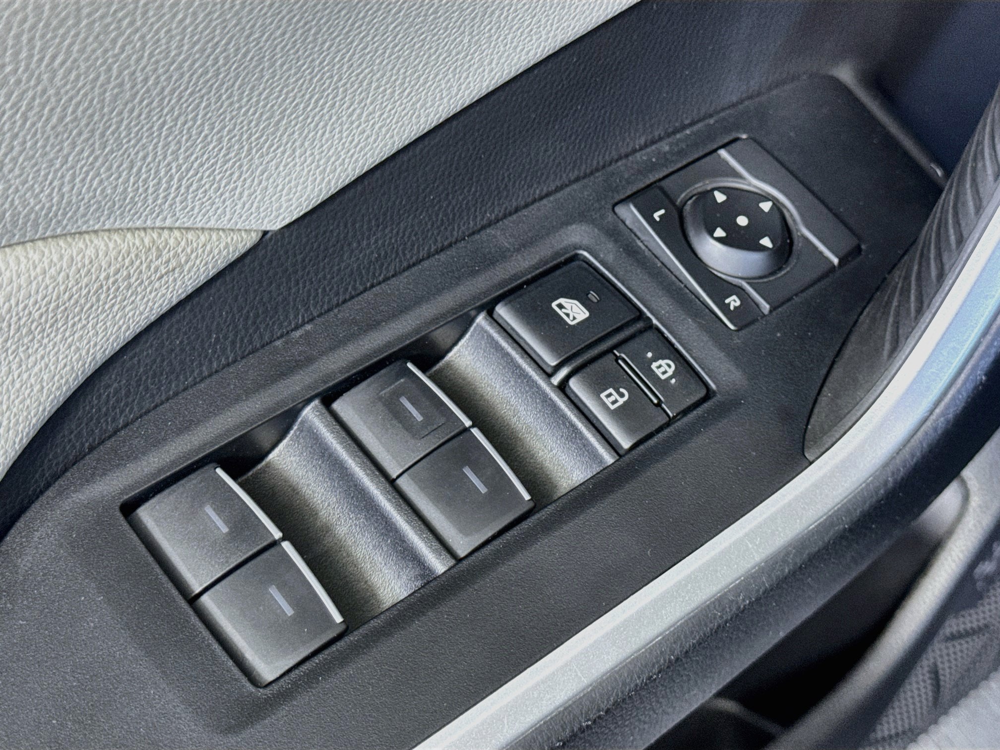 2023 Toyota RAV4 XLE Premium - Photo 42