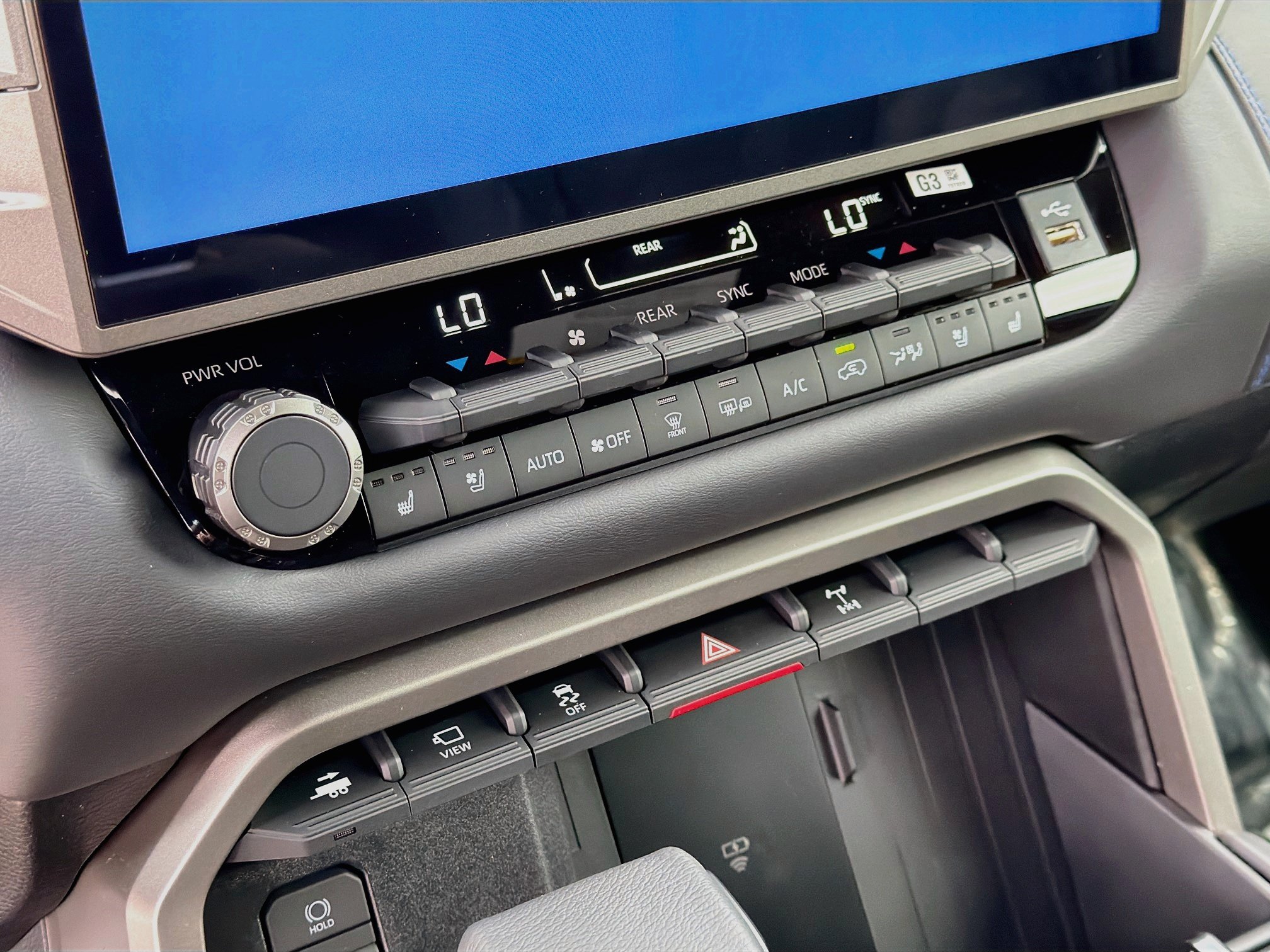 2026 Toyota Sequoia Platinum - Photo 20