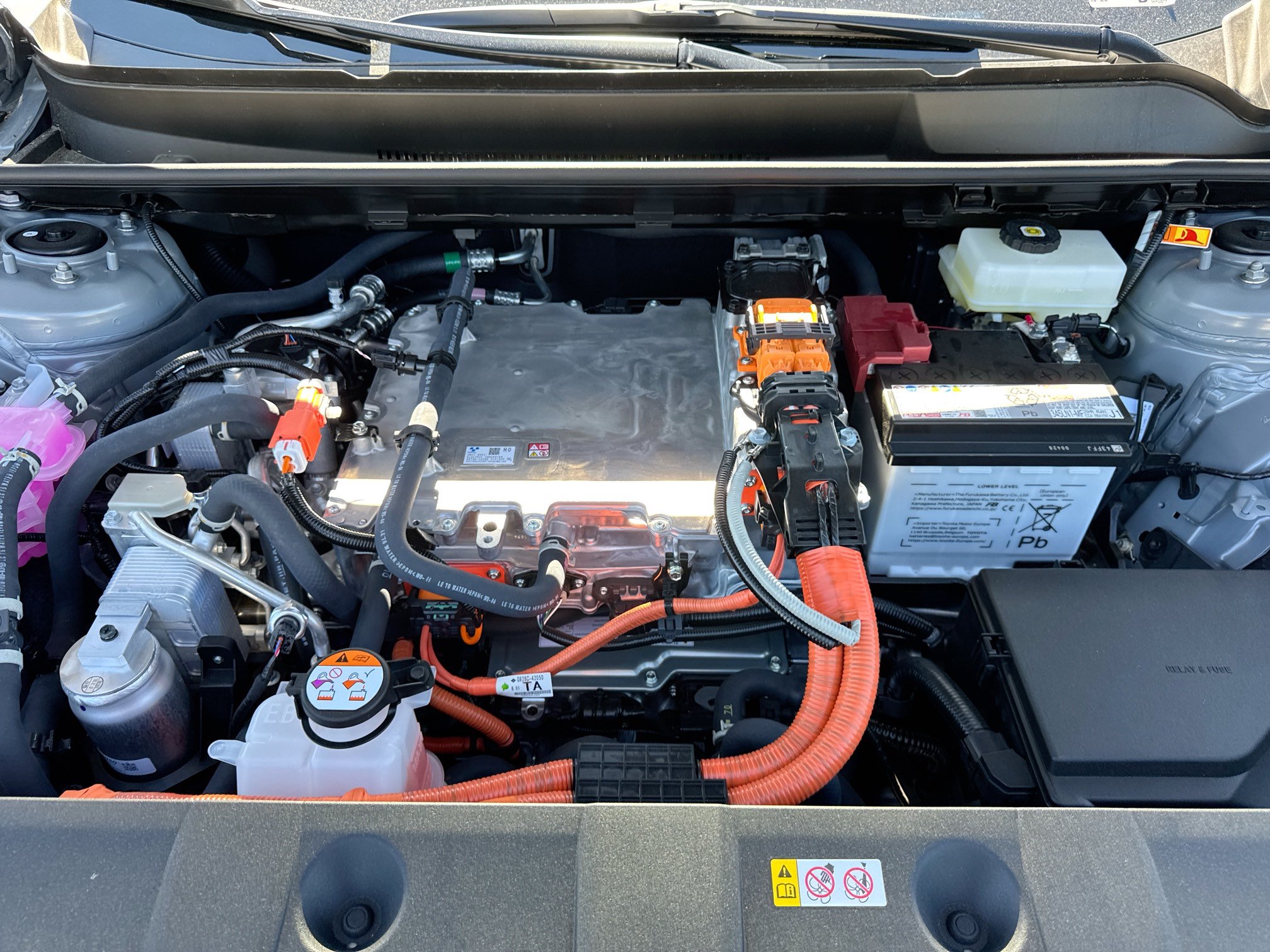 2026 Toyota C-HR XSE - Photo 29