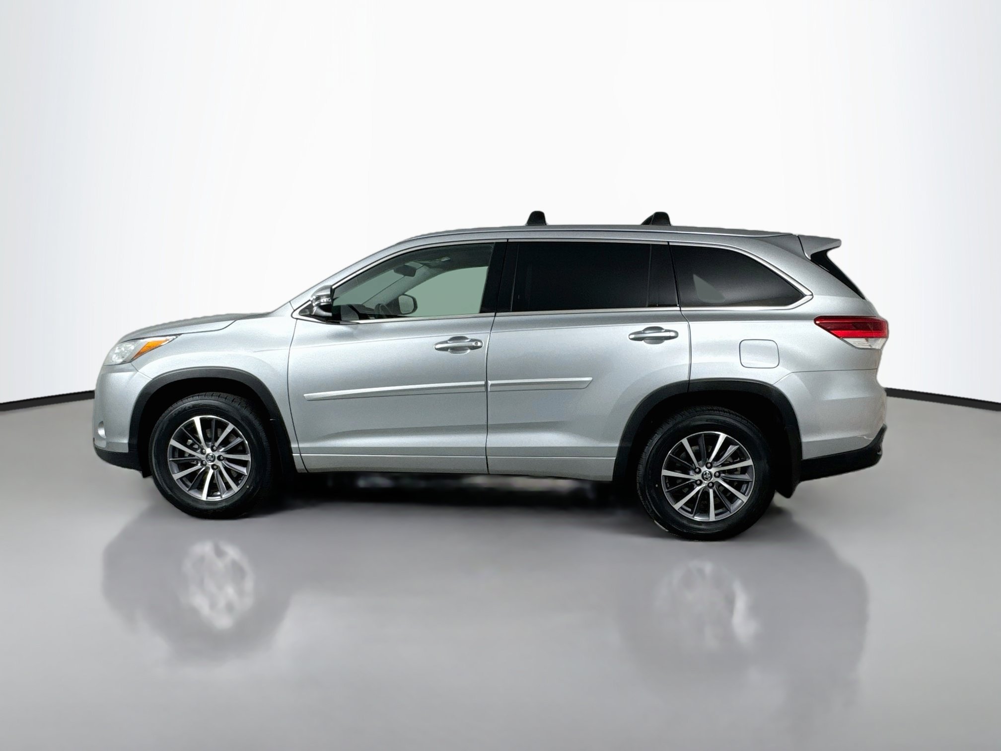 Certified 2017 Toyota Highlander XLE Sport Utility