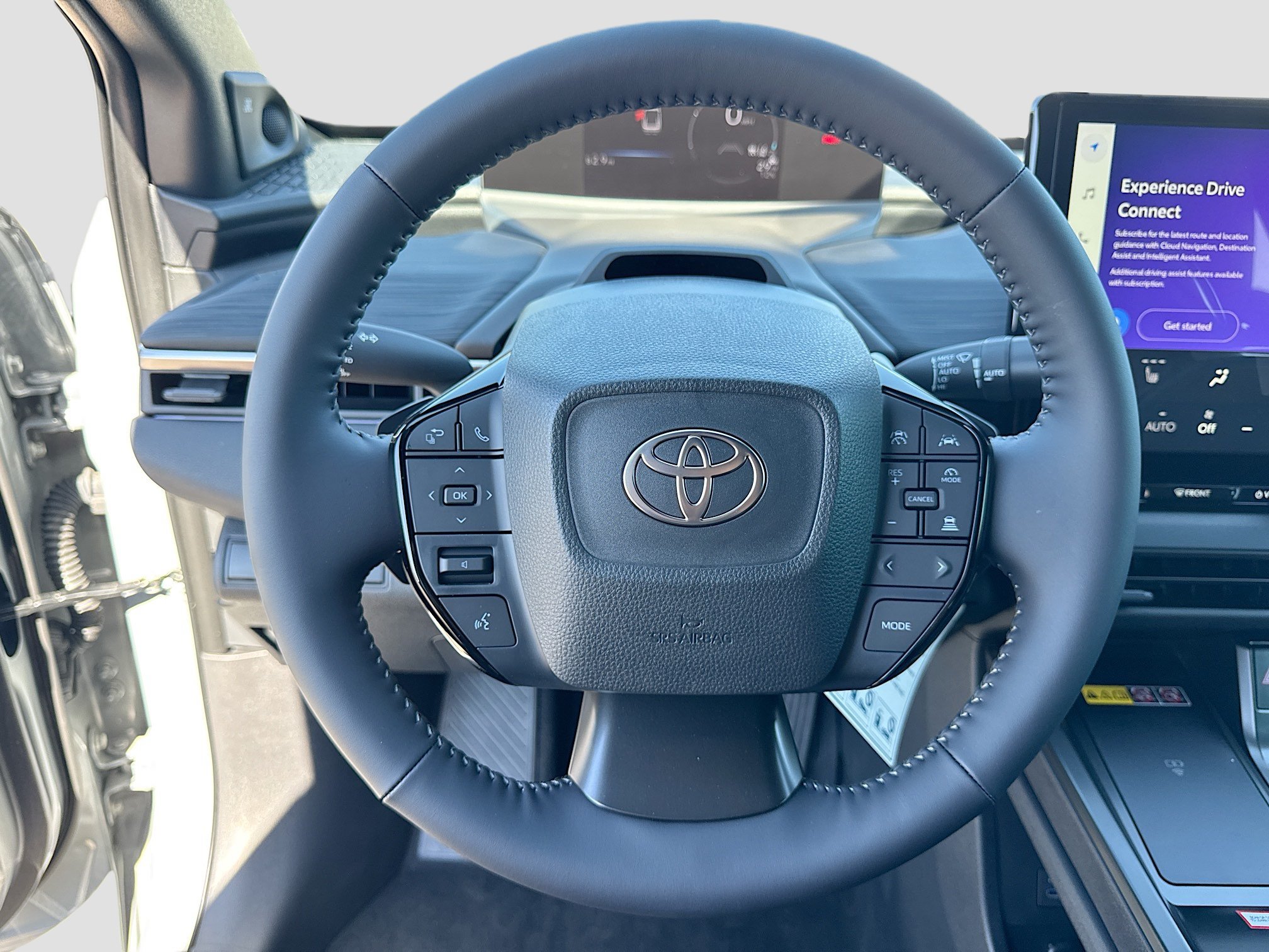 2026 Toyota C-HR XSE - Photo 12