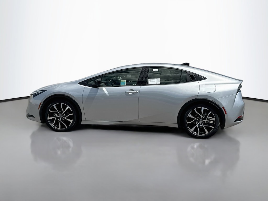 Certified 2026 Toyota Prius Plug-In Hybrid XSE Hatchback
