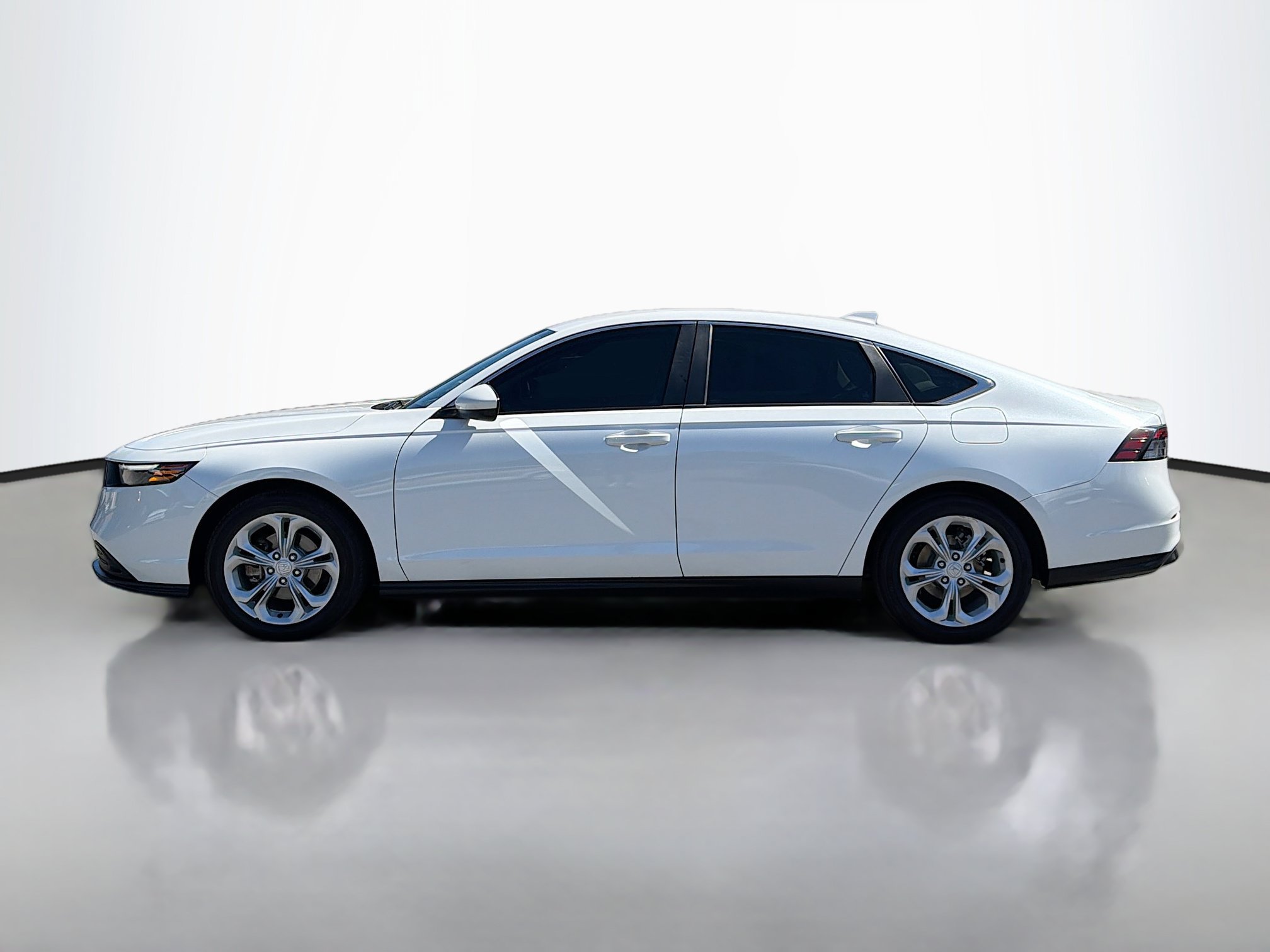 Used 2023 Honda Accord LX Sedan