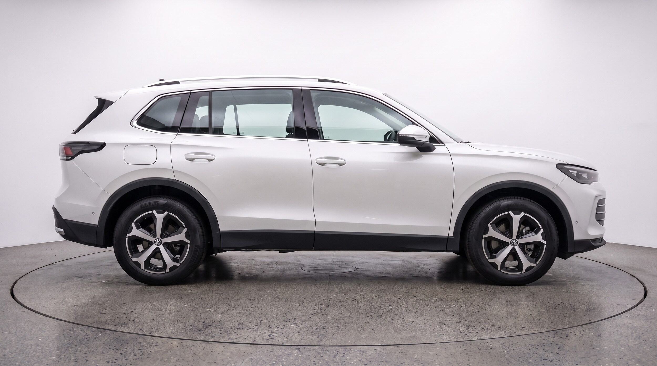 Thumbnail: 2026 Volkswagen Tiguan - 8