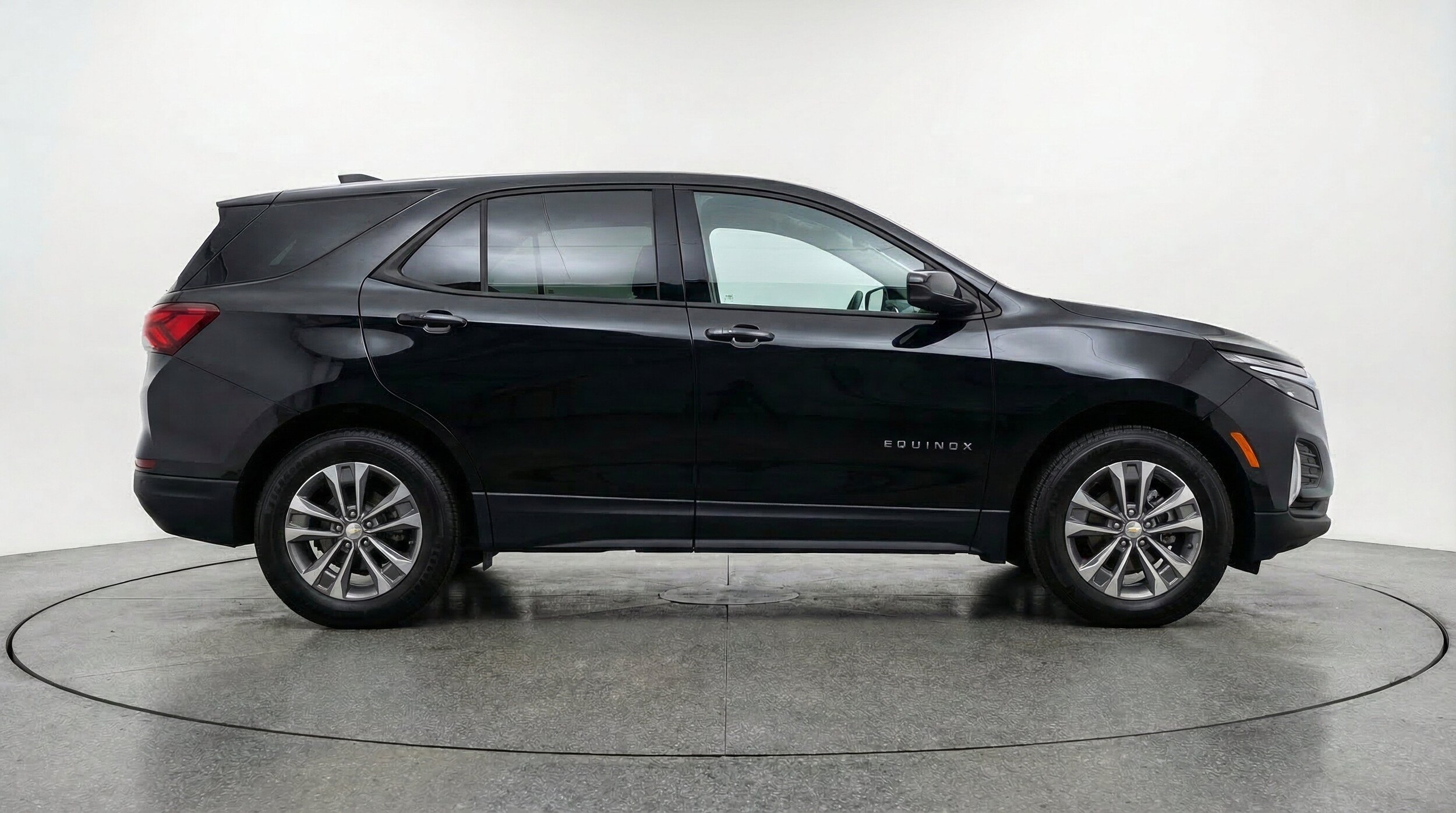 Thumbnail: 2025 Chevrolet Equinox - 10