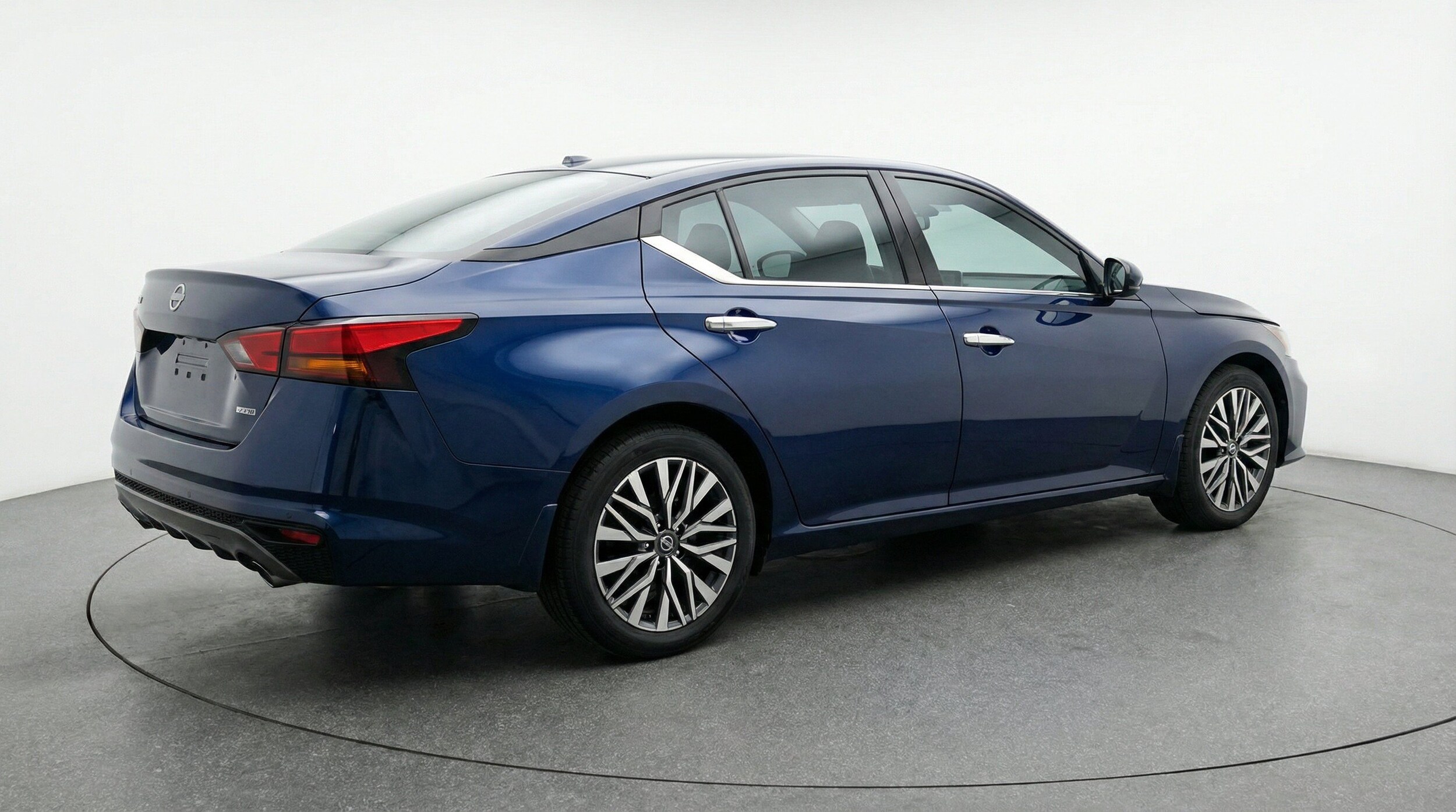 Thumbnail: 2025 Nissan Altima - 9