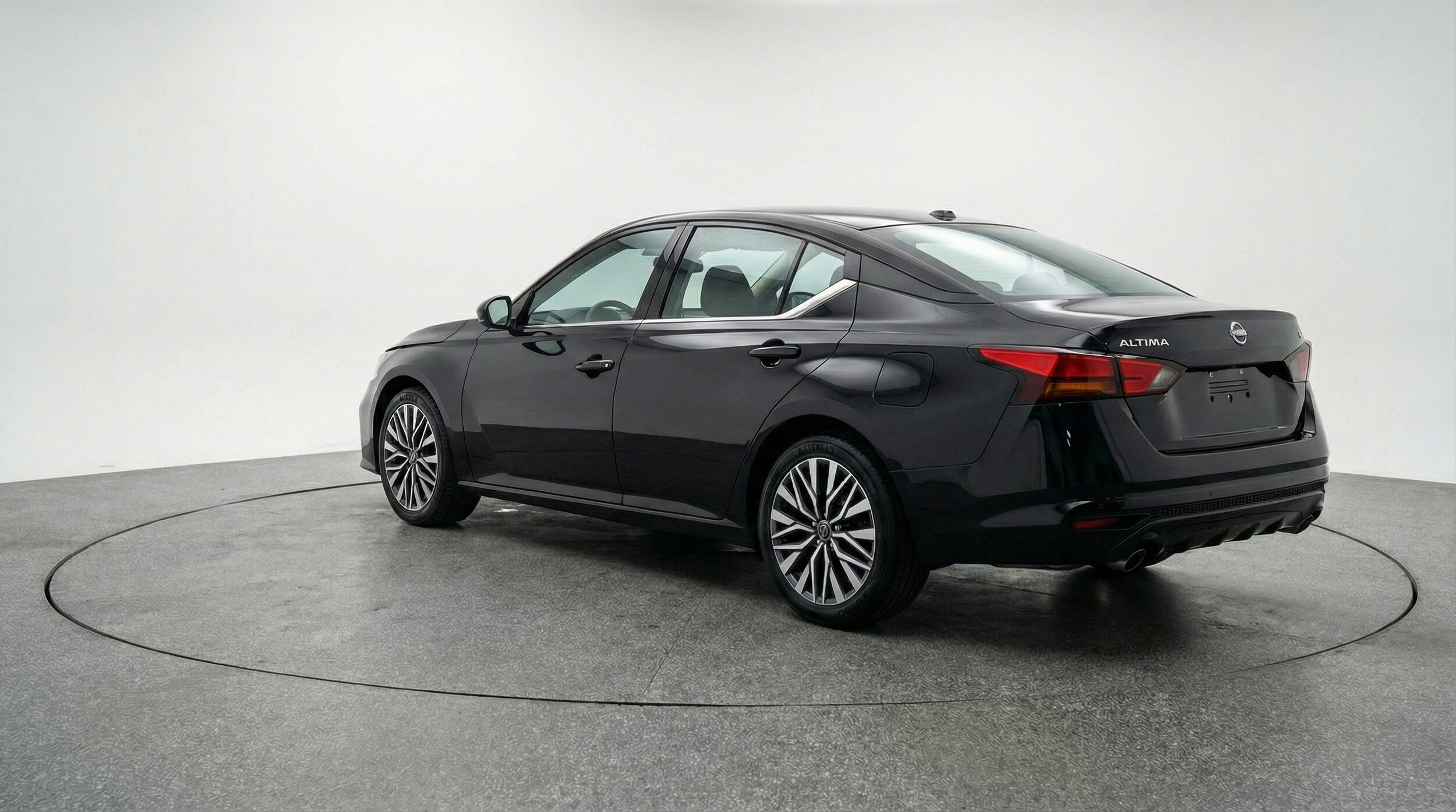 Thumbnail: 2025 Nissan Altima - 6