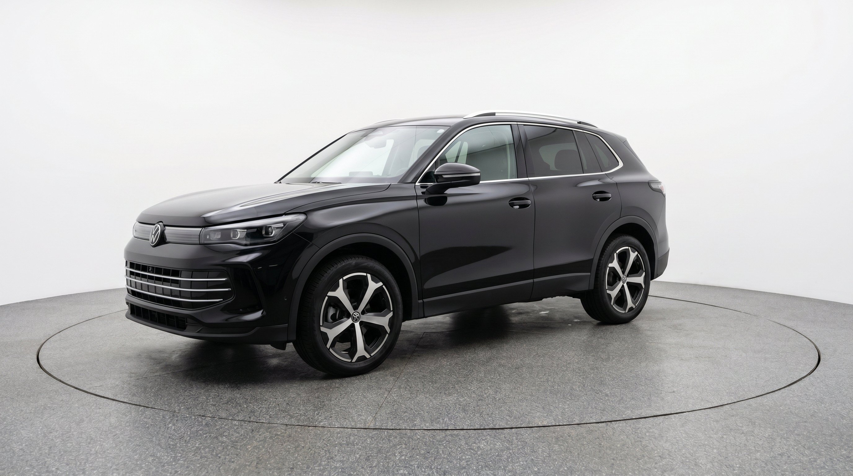 Thumbnail: 2026 Volkswagen Tiguan - 3