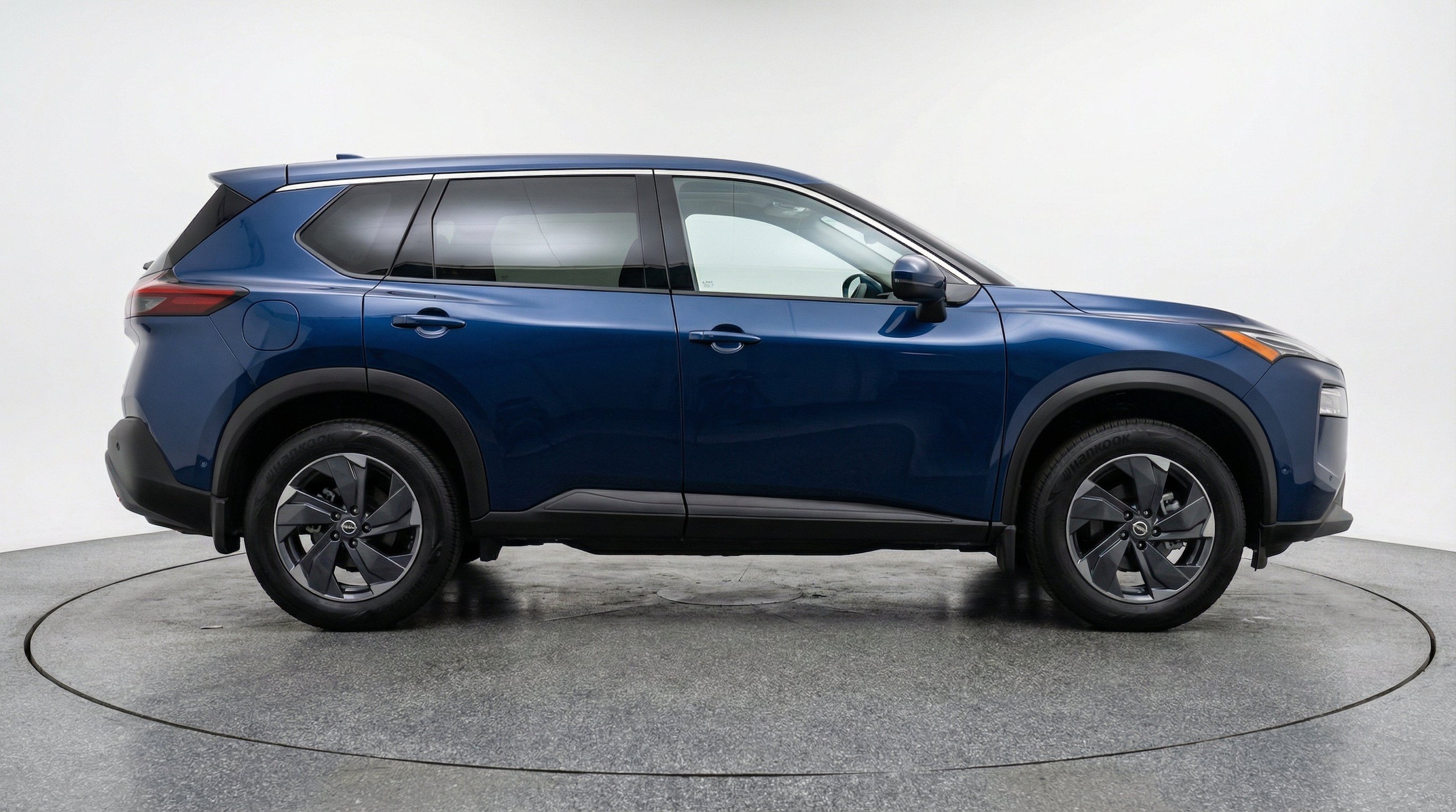 Thumbnail: 2025 Nissan Rogue - 10