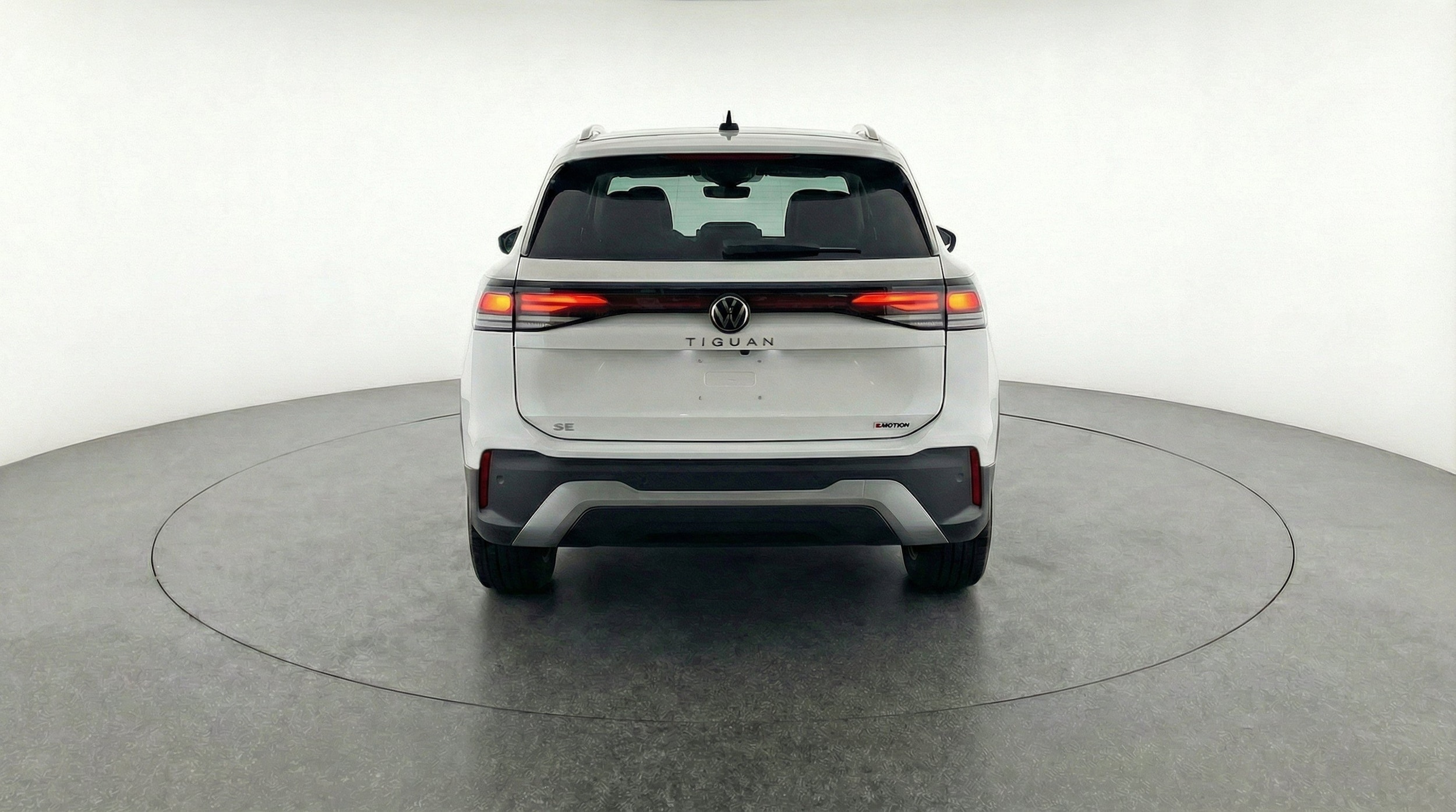Thumbnail: 2026 Volkswagen Tiguan - 7