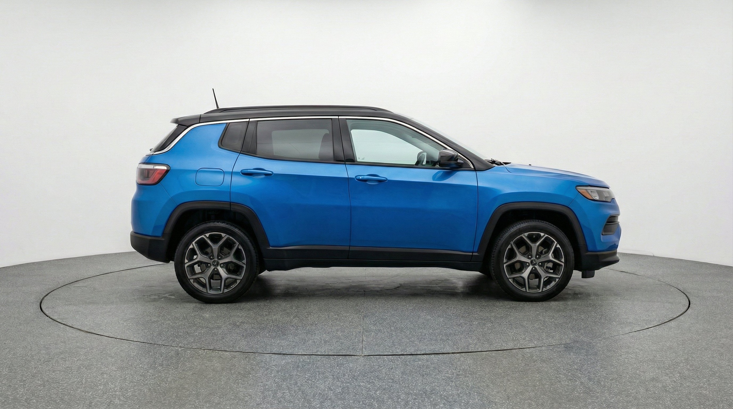 Thumbnail: 2025 Jeep Compass - 10