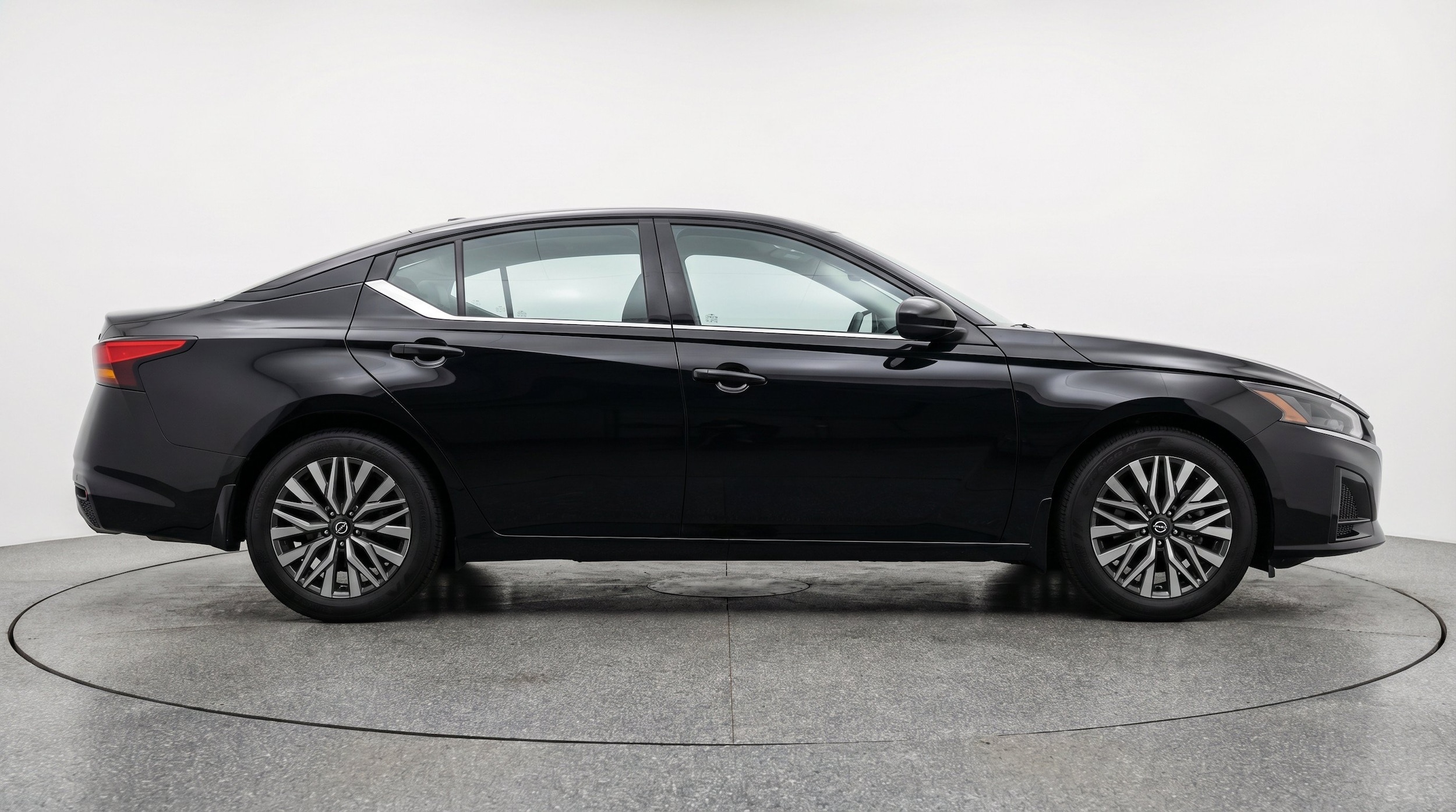 Thumbnail: 2026 Nissan Altima - 10