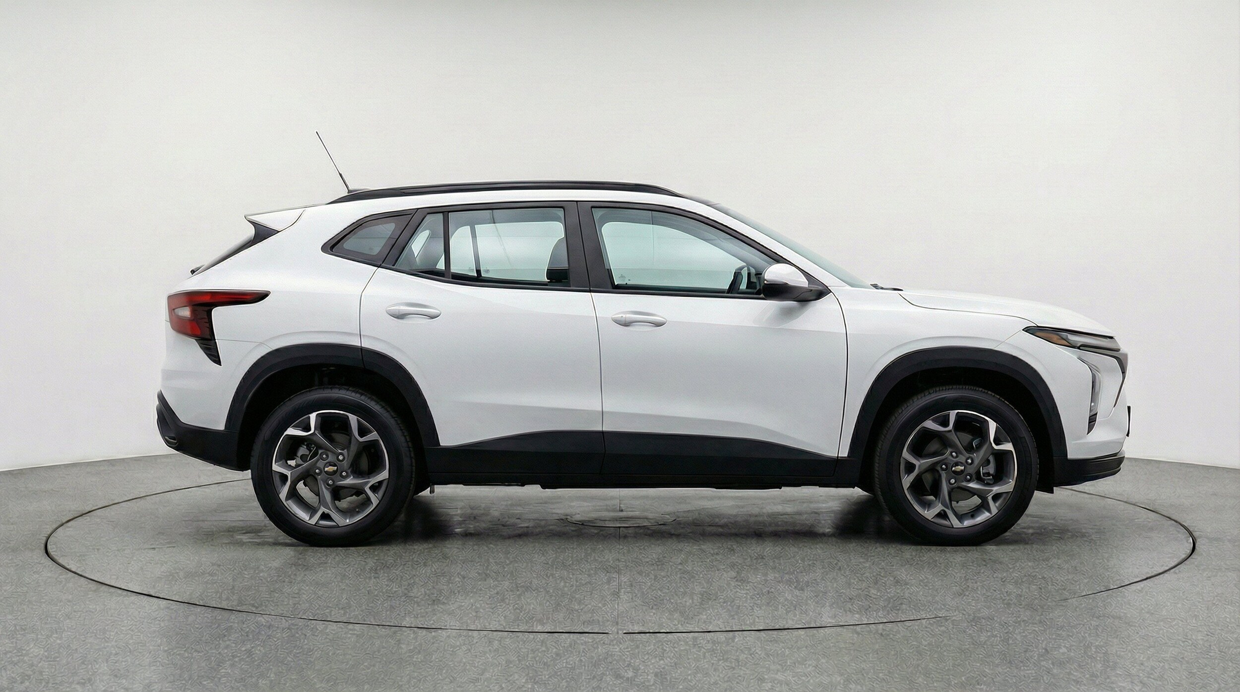 Thumbnail: 2025 Chevrolet Trax - 11