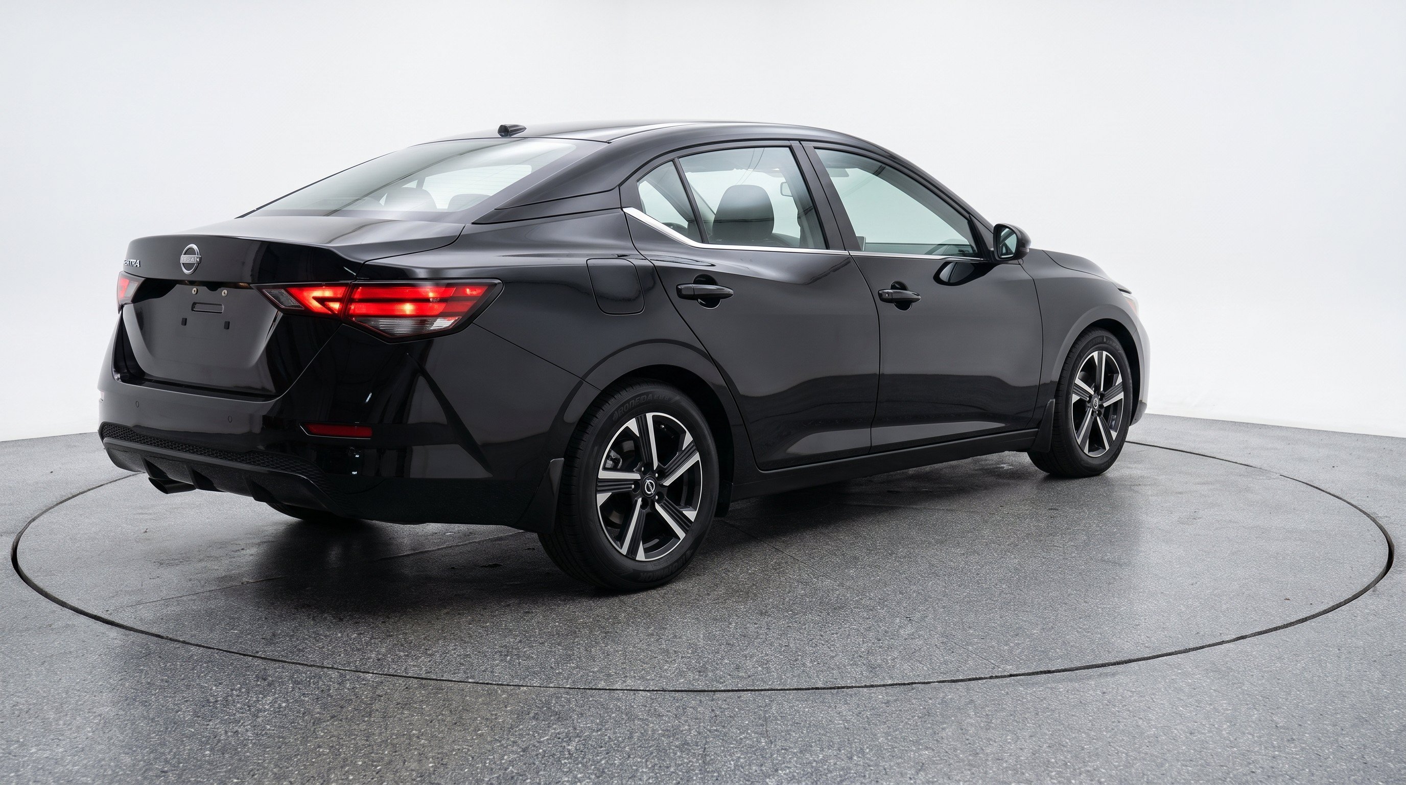 Thumbnail: 2025 Nissan Sentra - 9