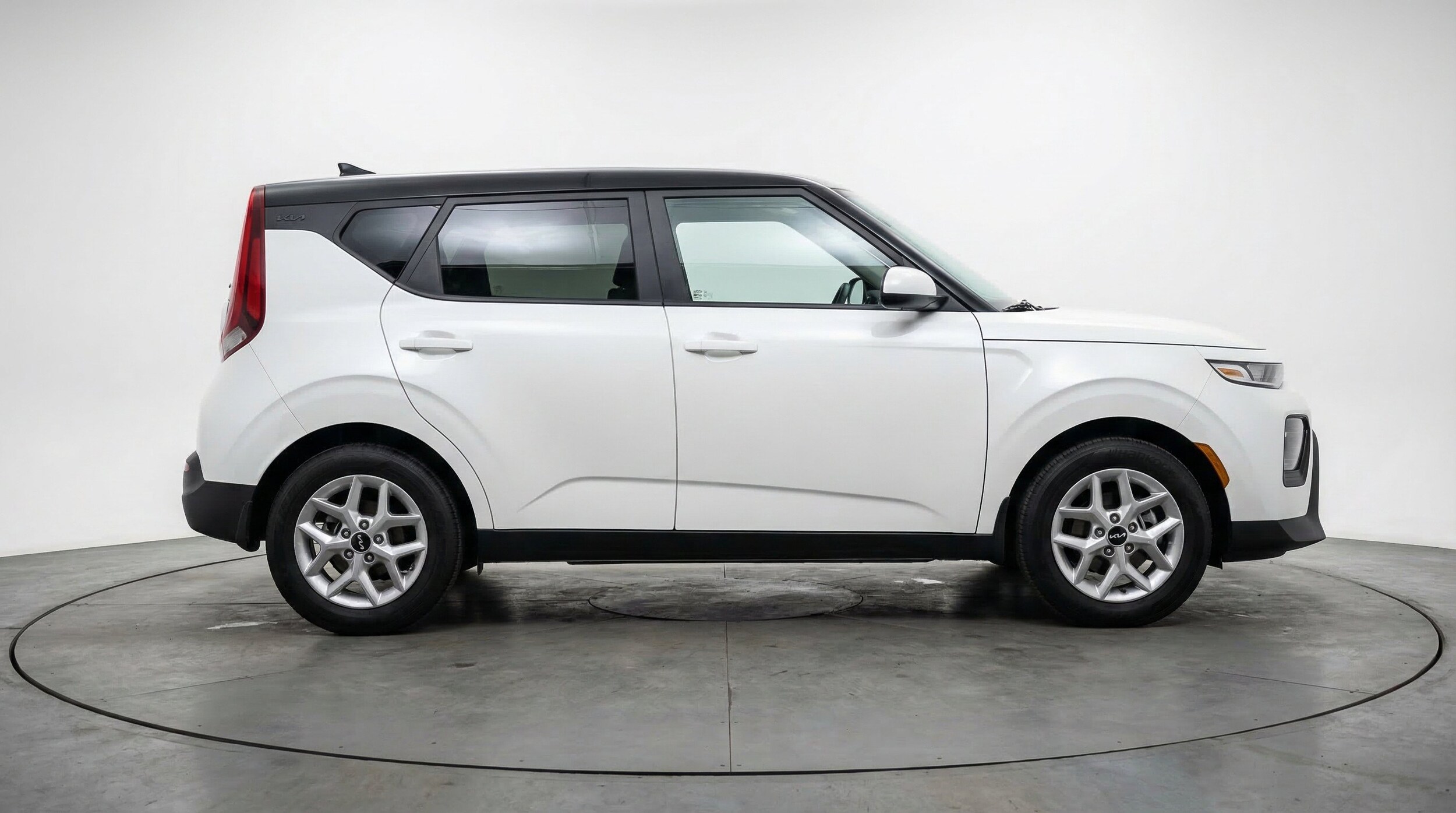 Thumbnail: 2025 Kia Soul - 10
