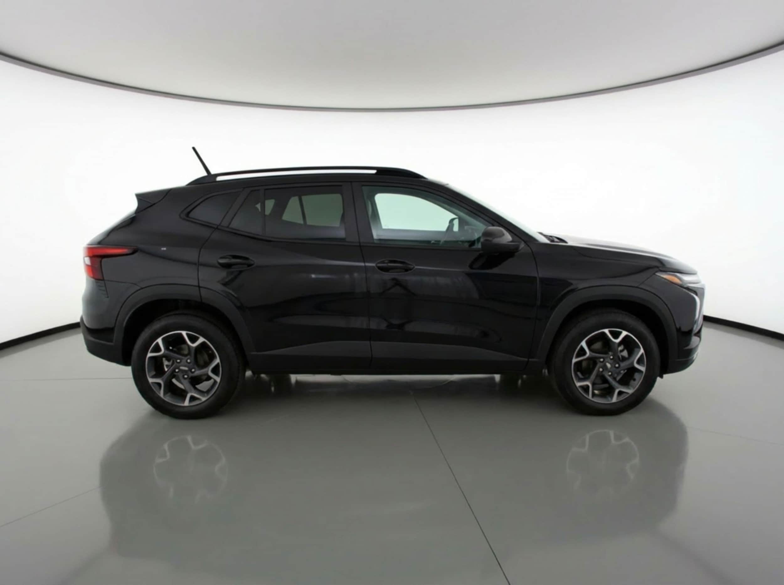 Thumbnail: 2025 Chevrolet Trax - 11