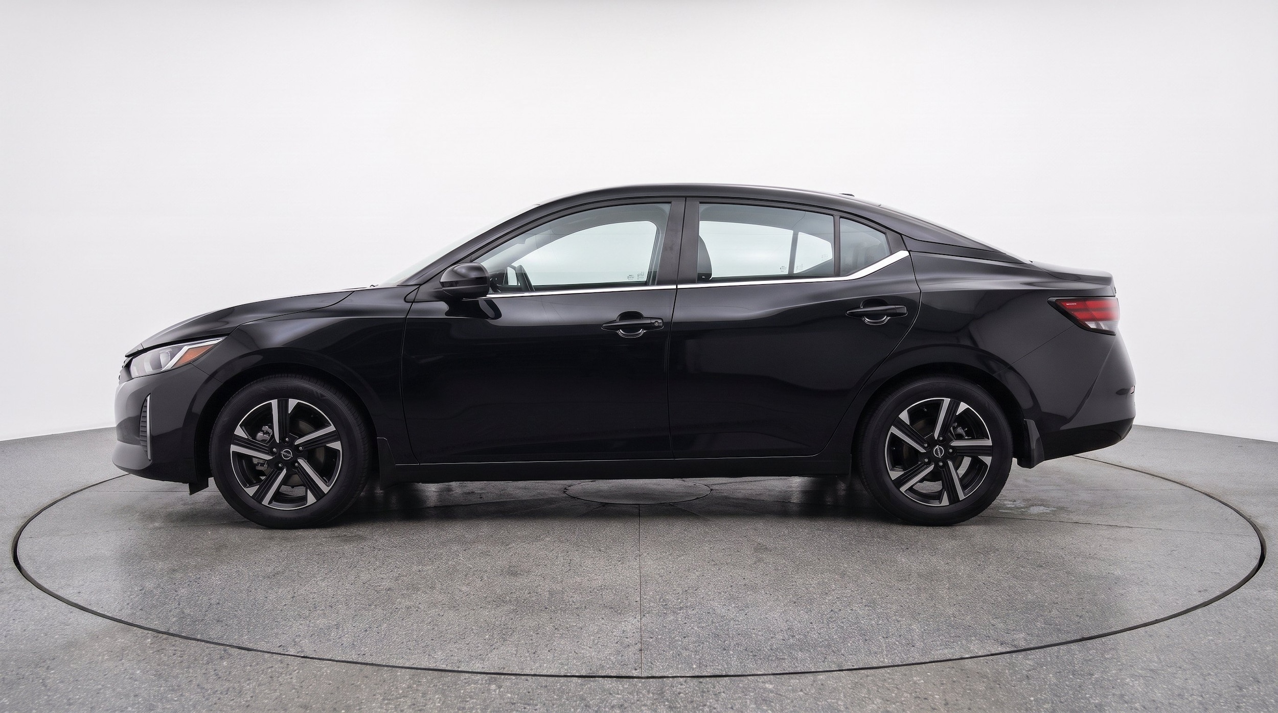 Thumbnail: 2025 Nissan Sentra - 5