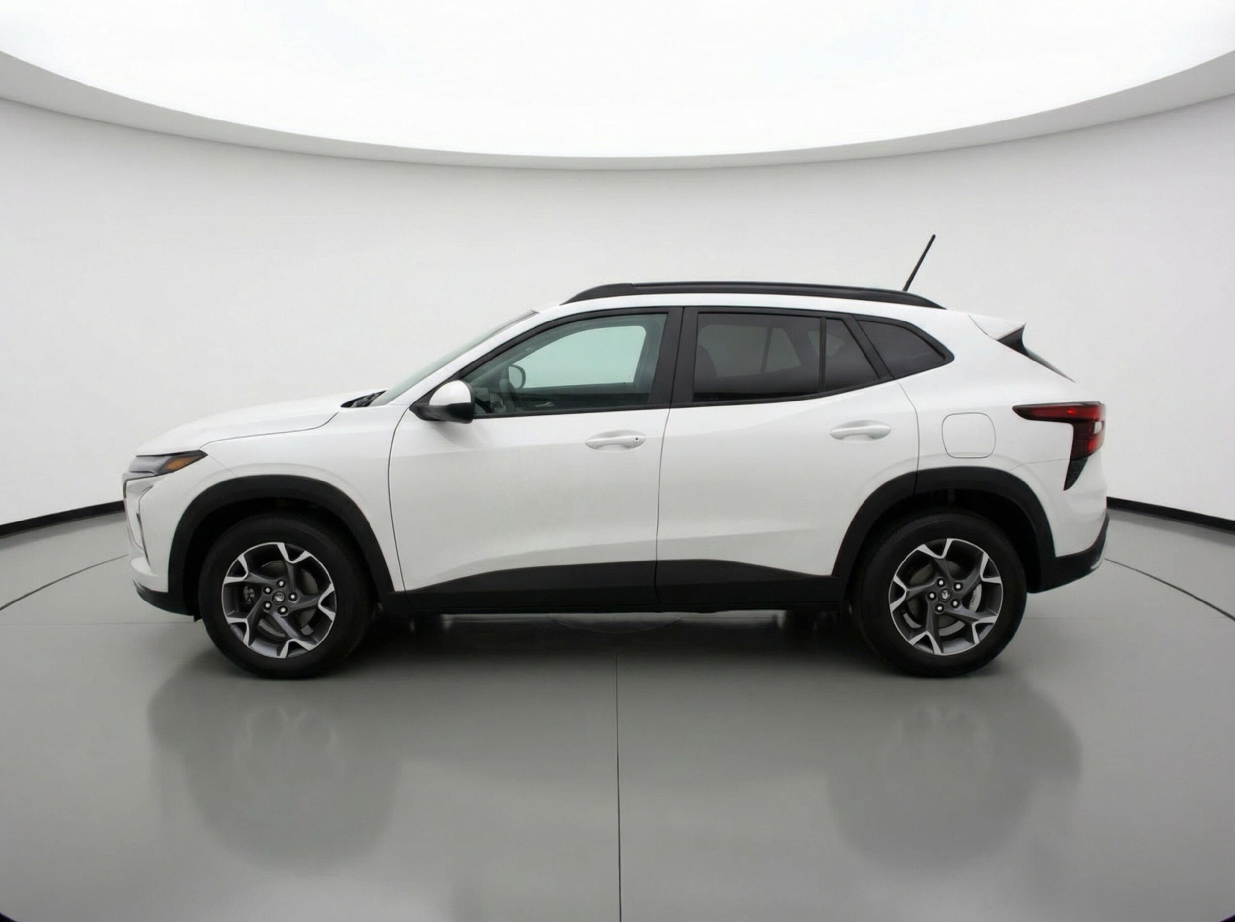 Thumbnail: 2025 Chevrolet Trax - 5