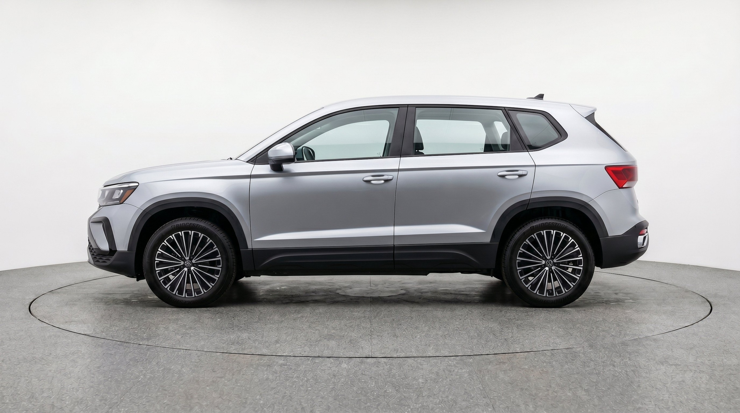 Thumbnail: 2026 Volkswagen Taos - 5