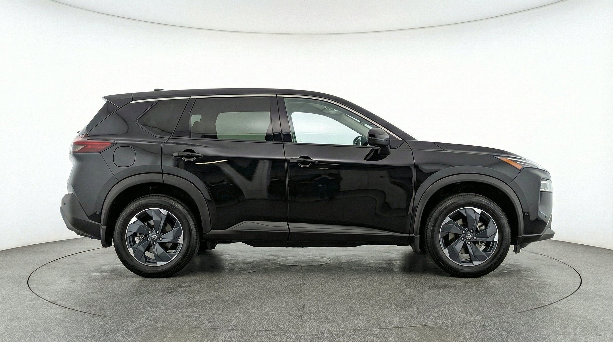 Thumbnail: 2025 Nissan Rogue - 10