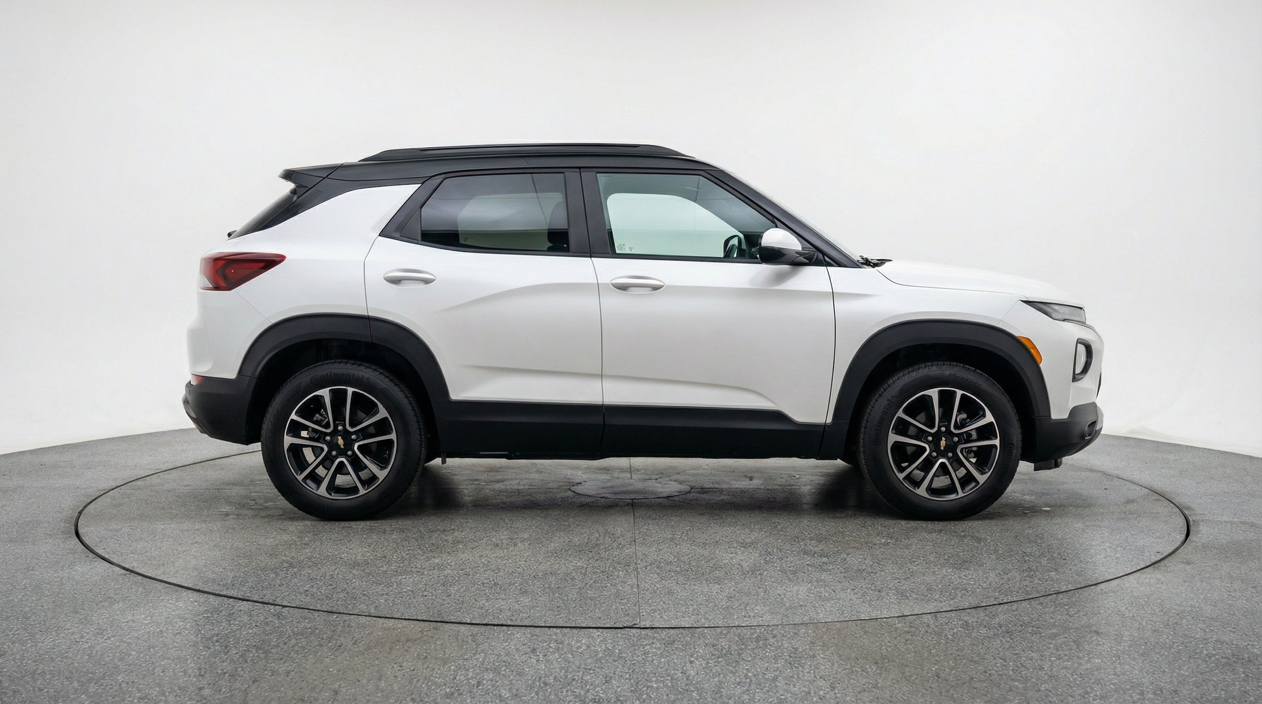 Thumbnail: 2025 Chevrolet TrailBlazer - 10
