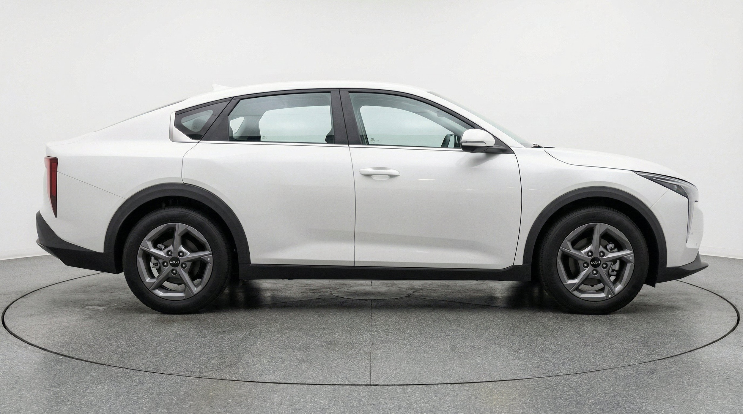 Thumbnail: 2025 Kia K4 - 10