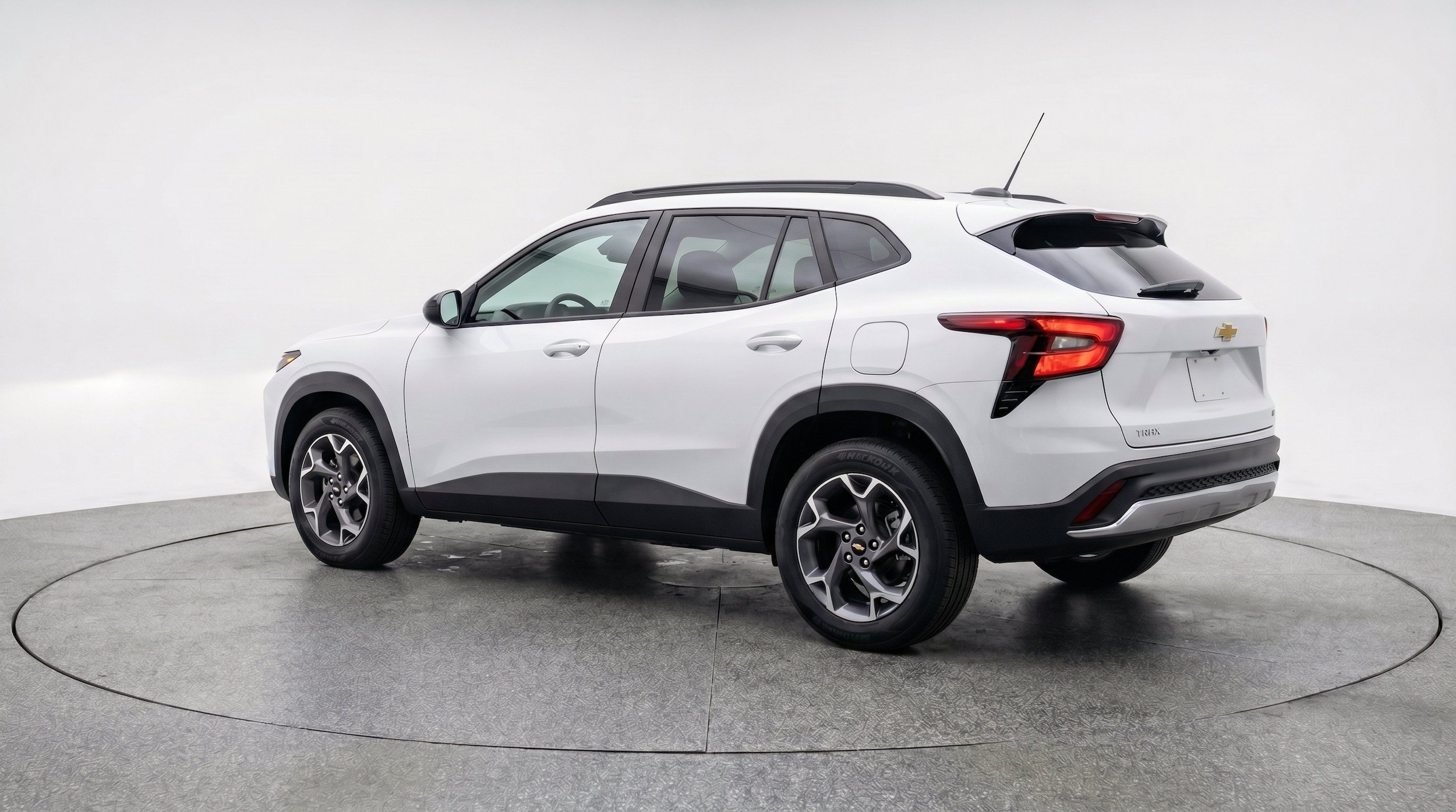 Thumbnail: 2025 Chevrolet Trax - 6