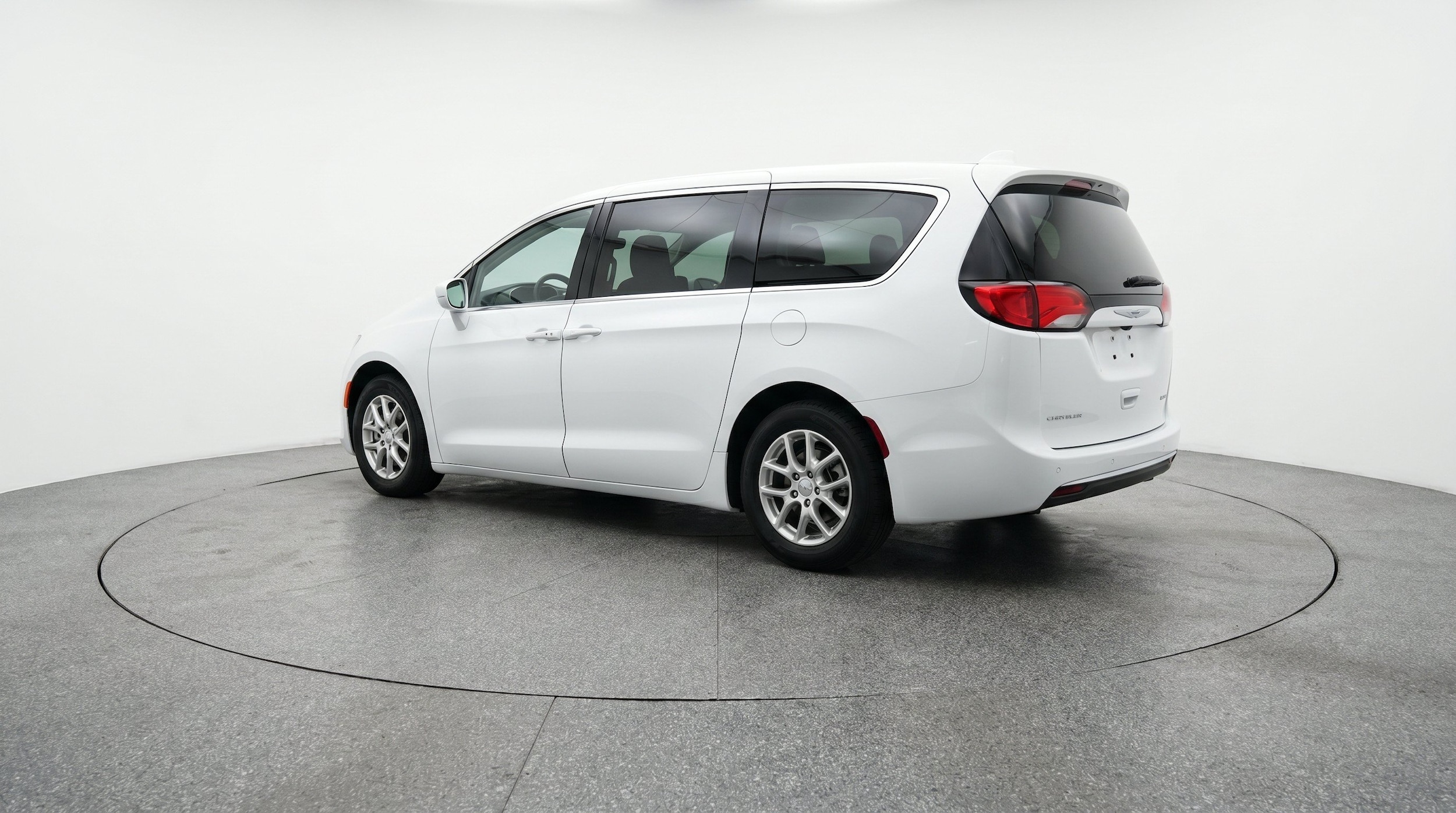 Thumbnail: 2024 Chrysler Voyager - 6