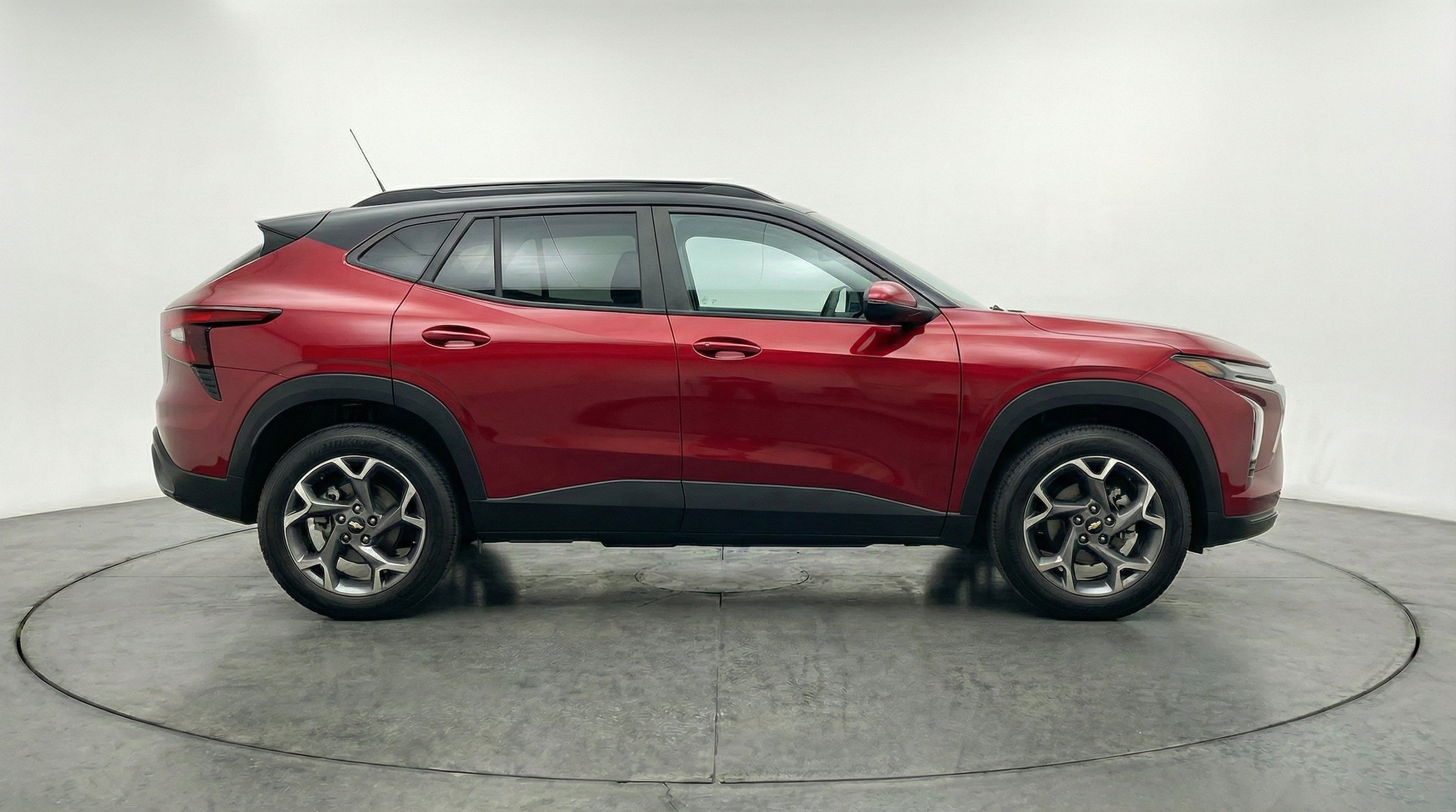 Thumbnail: 2025 Chevrolet Trax - 10