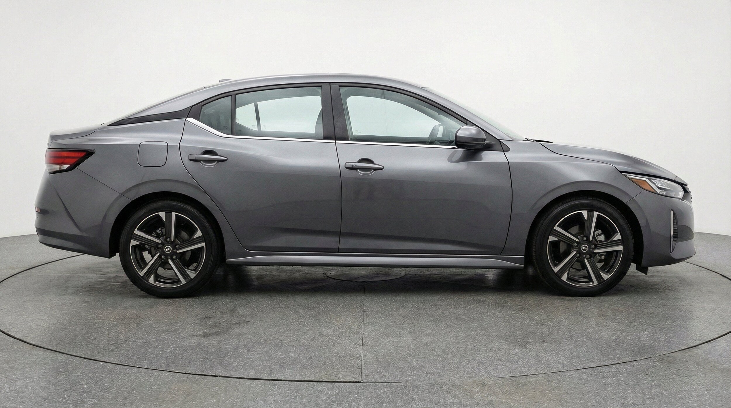 Thumbnail: 2025 Nissan Sentra - 10