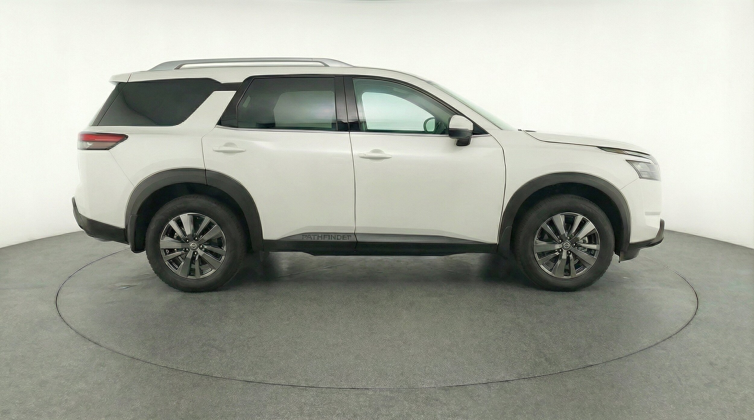 Thumbnail: 2025 Nissan Pathfinder - 10