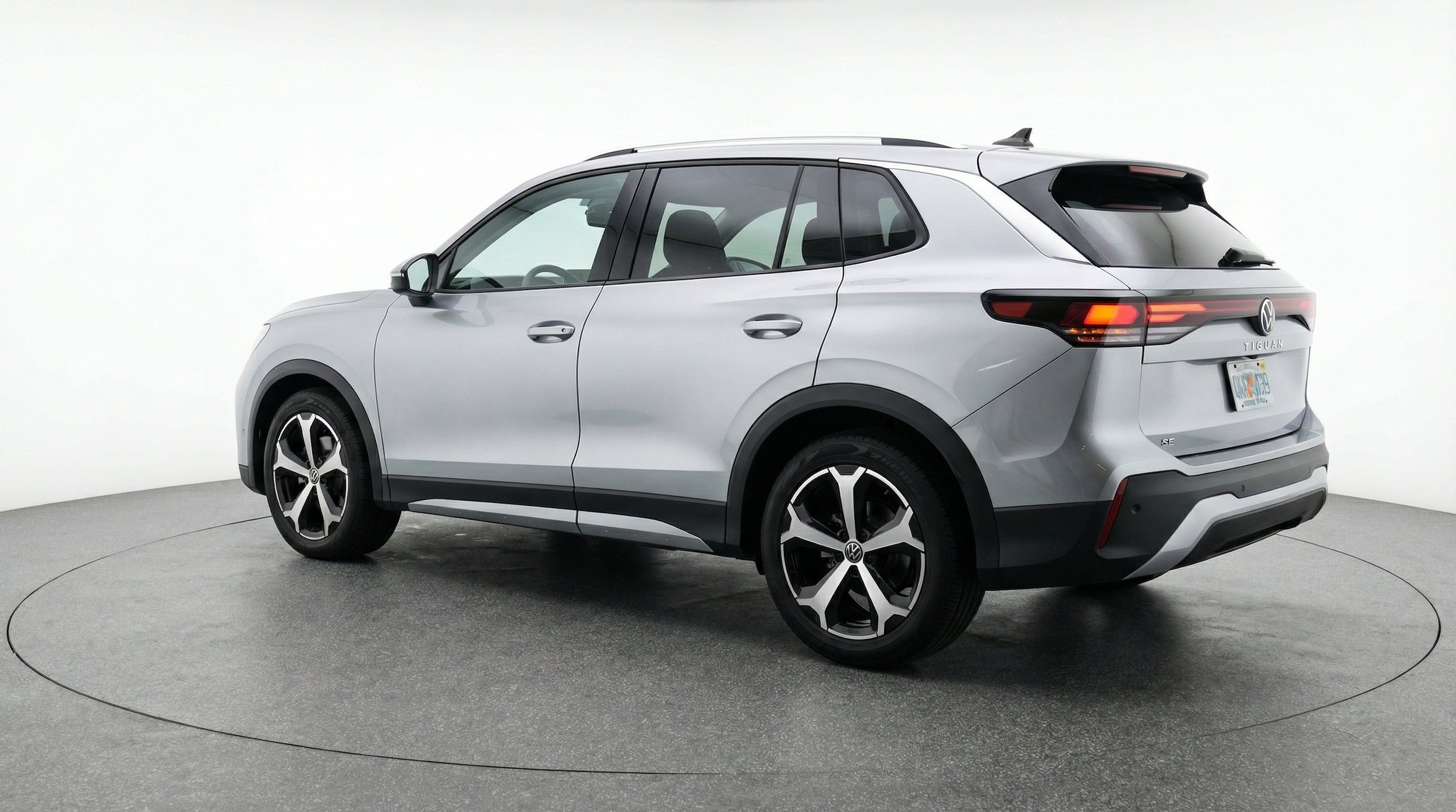 Thumbnail: 2026 Volkswagen Tiguan - 6