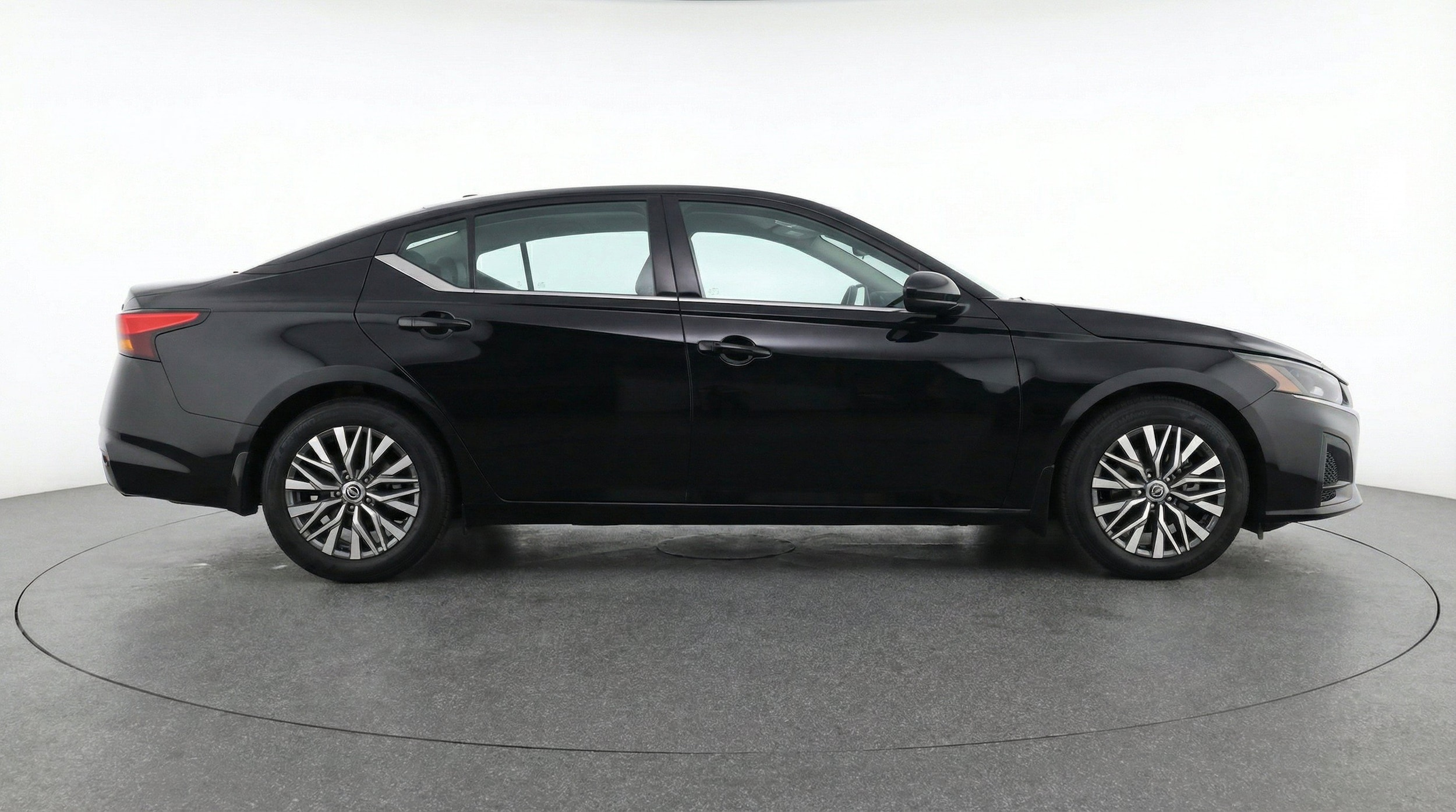Thumbnail: 2026 Nissan Altima - 10