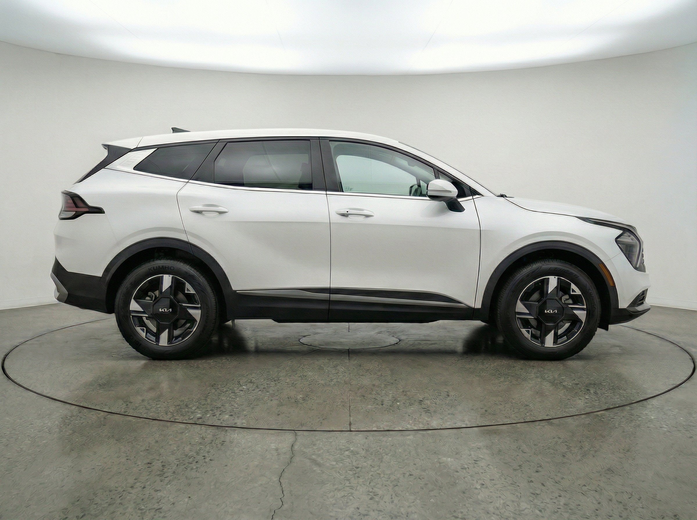 Thumbnail: 2026 Kia Sportage - 10