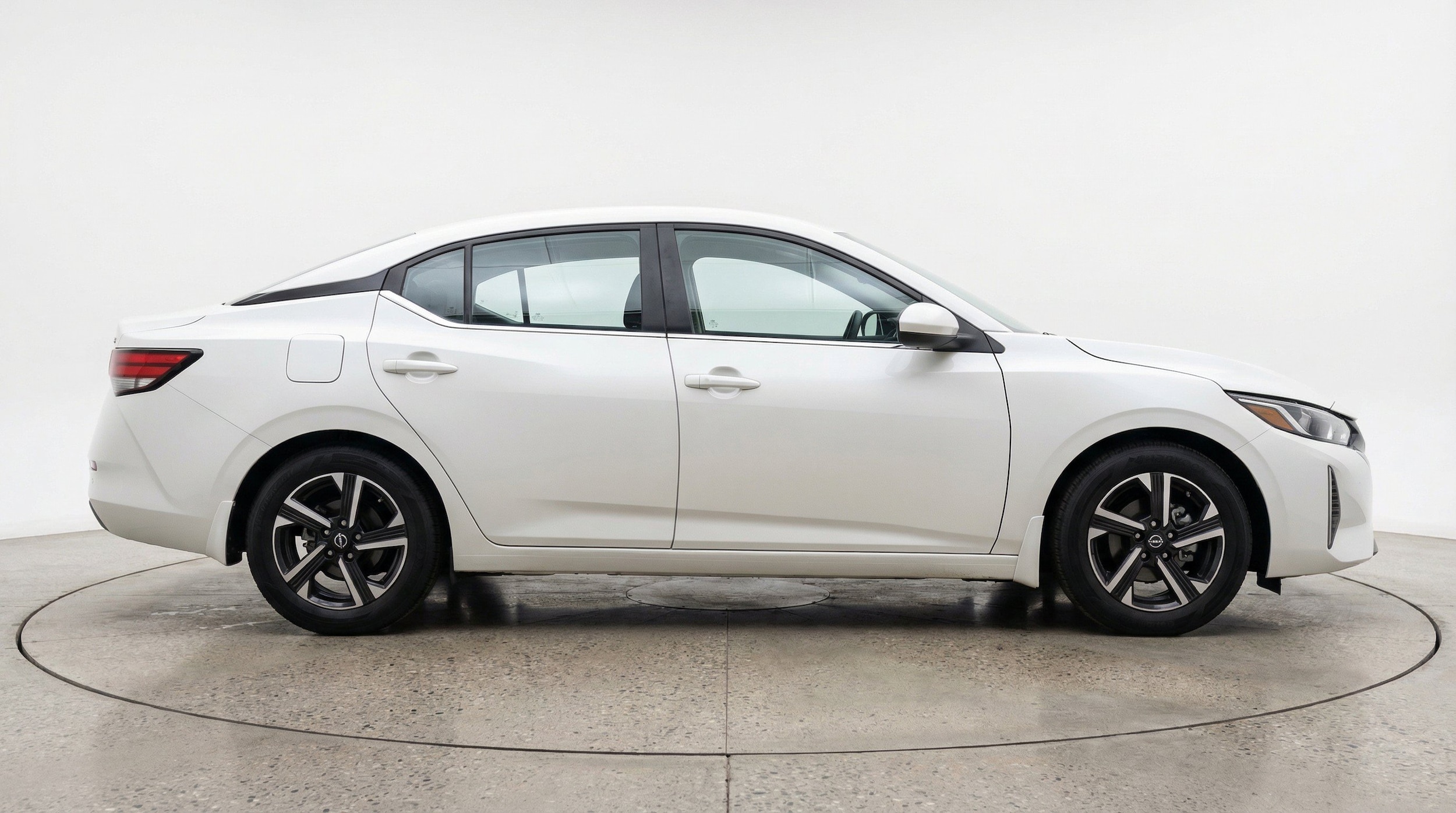 Thumbnail: 2025 Nissan Sentra - 10