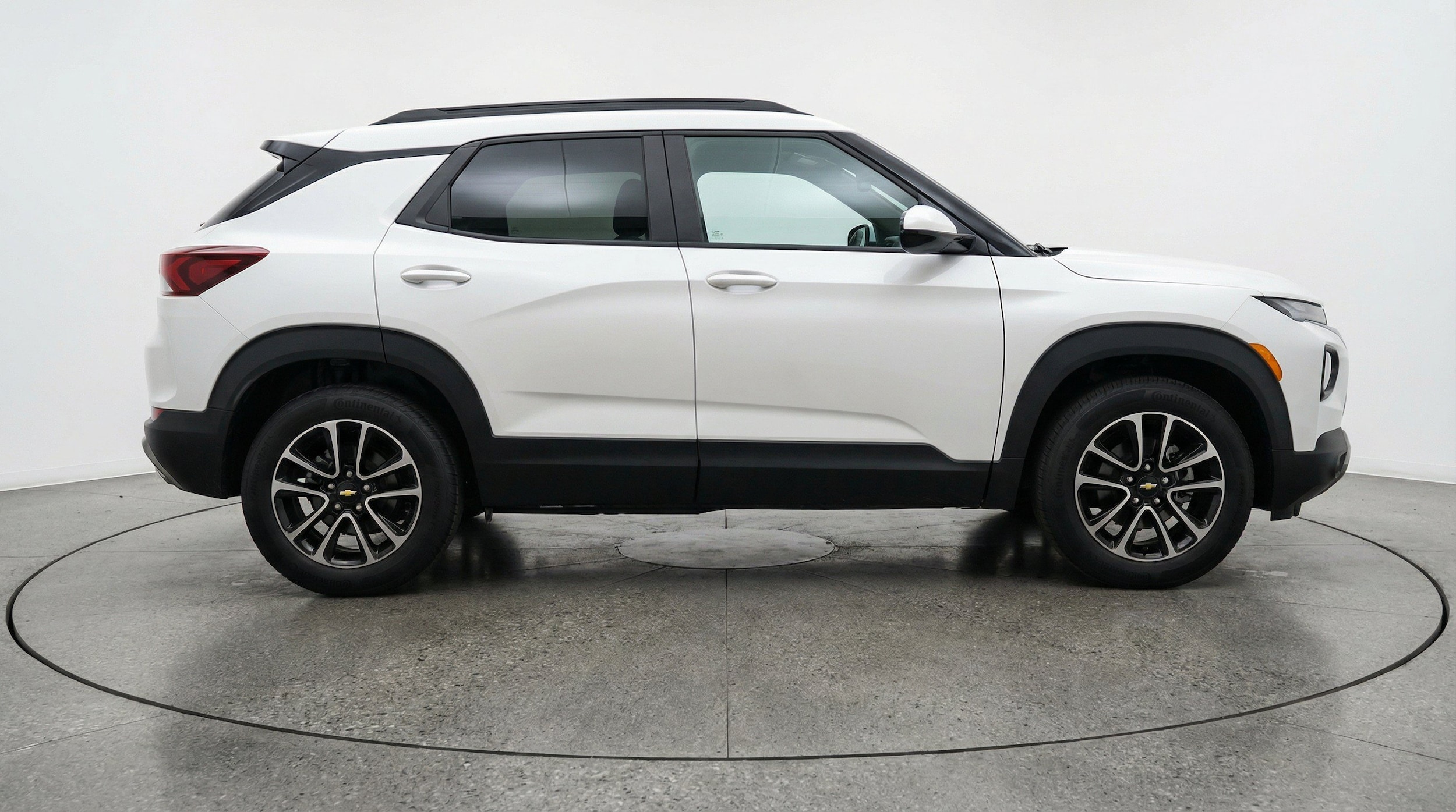 Thumbnail: 2025 Chevrolet TrailBlazer - 10