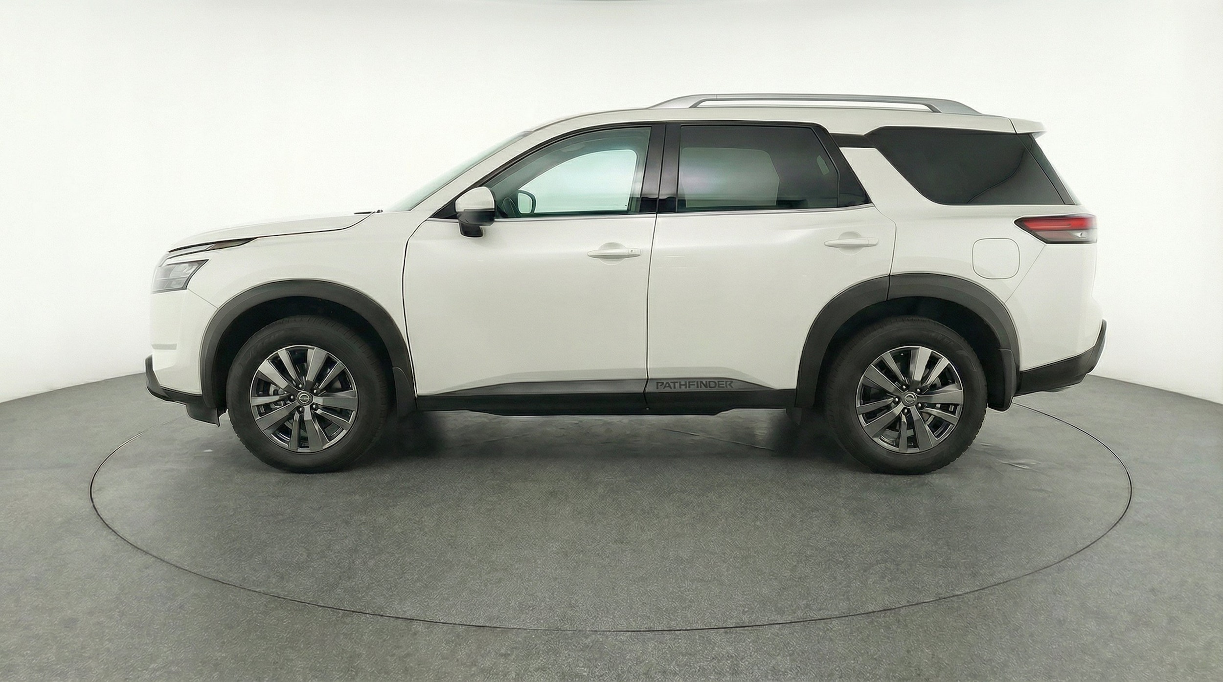 Thumbnail: 2025 Nissan Pathfinder - 5